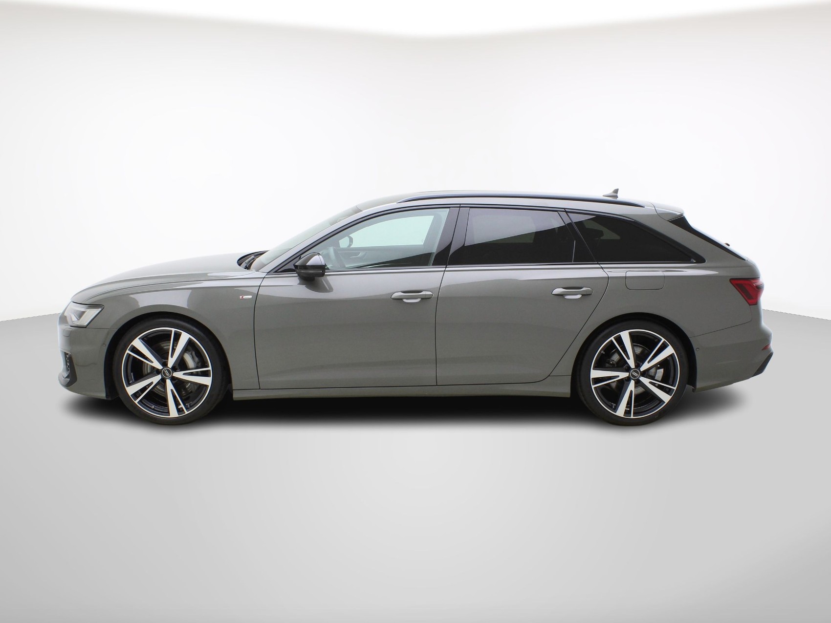 AUDI A6 Avant 50 TFSI e S Line quattro S-Tronic **Audi Werksgarantie bis 08/2030**-image-2
