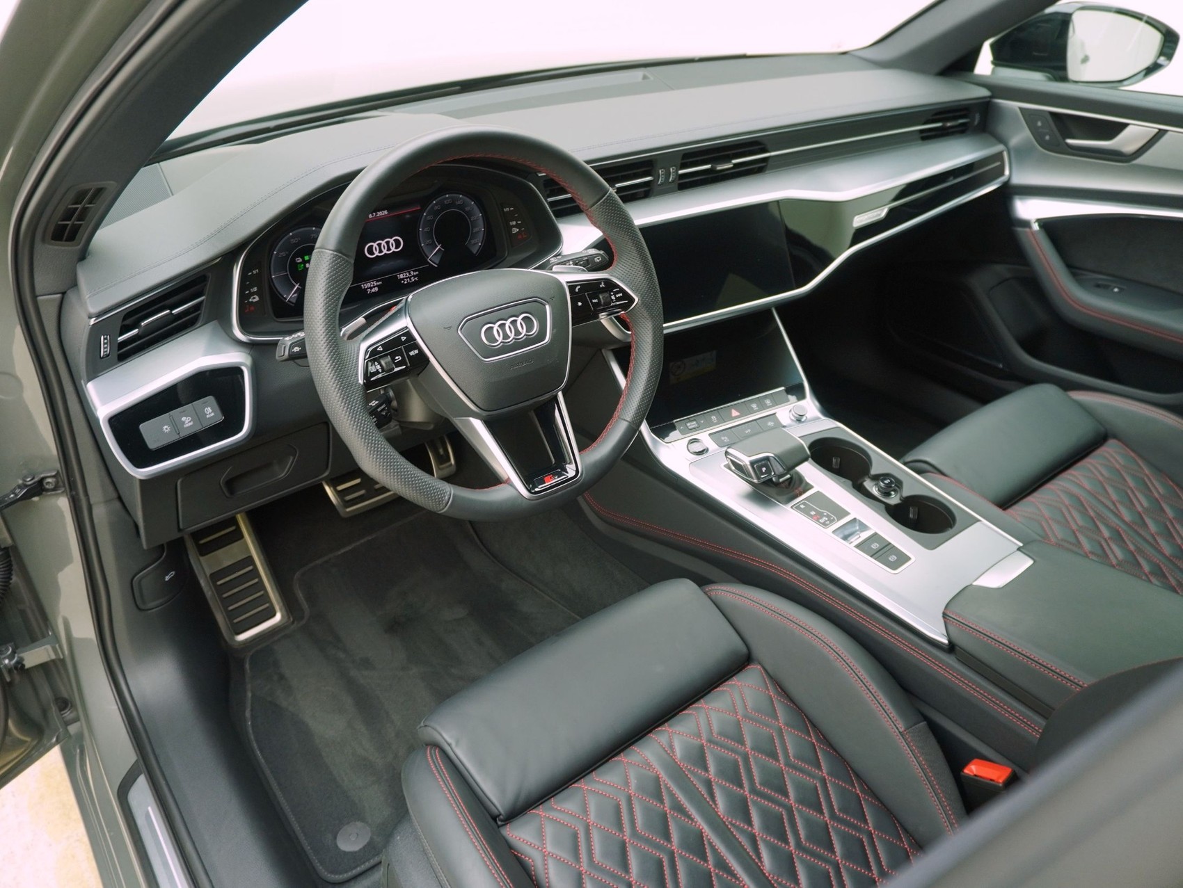 AUDI A6 Avant 50 TFSI e S Line quattro S-Tronic **Audi Werksgarantie bis 08/2030**-image-9
