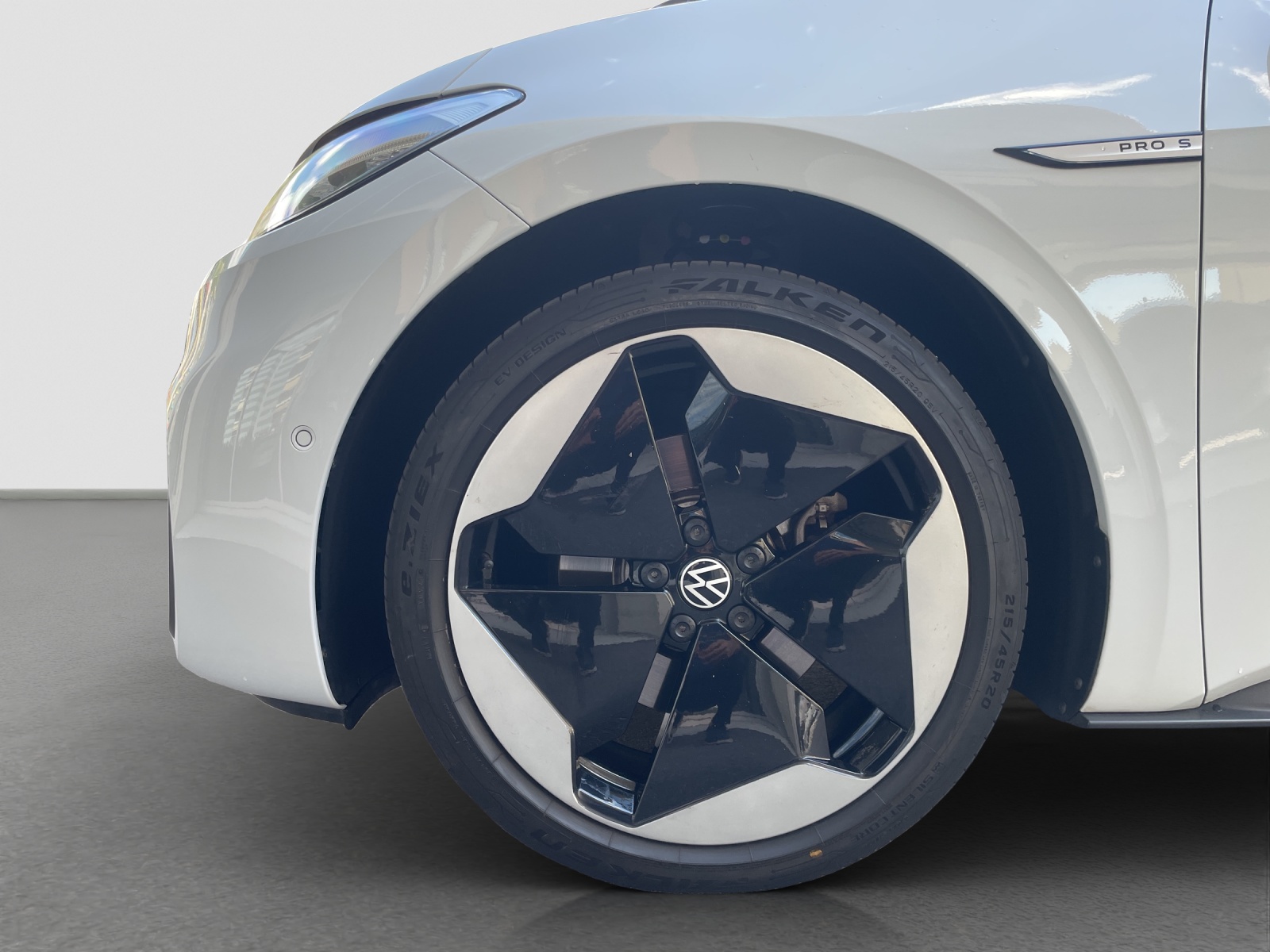 VW ID.3 Pro S 77 kWh Life Plus-image-4