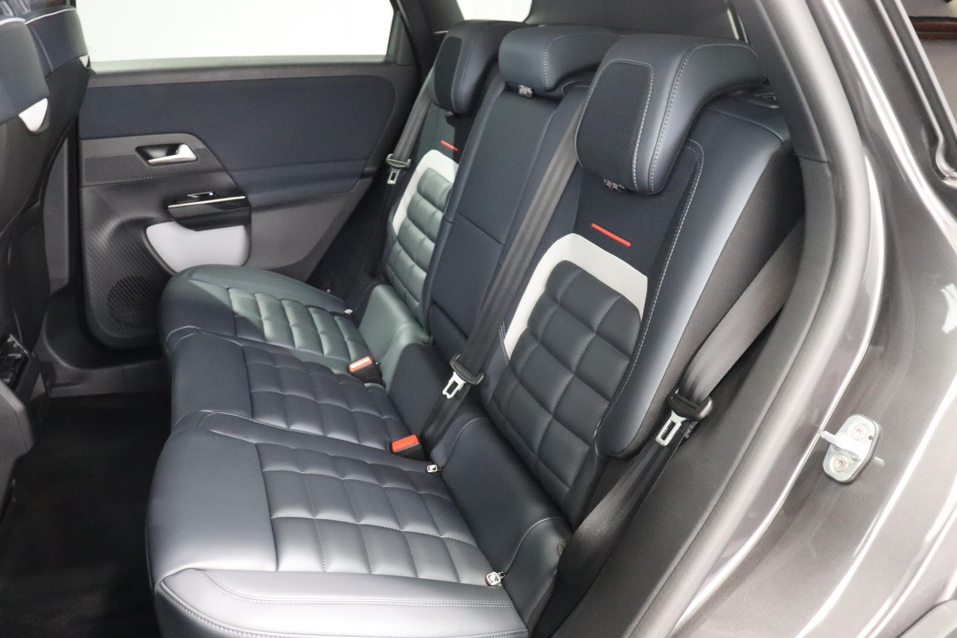 CITROEN C5 Aircross 1.2 Hybrid Max-image-4