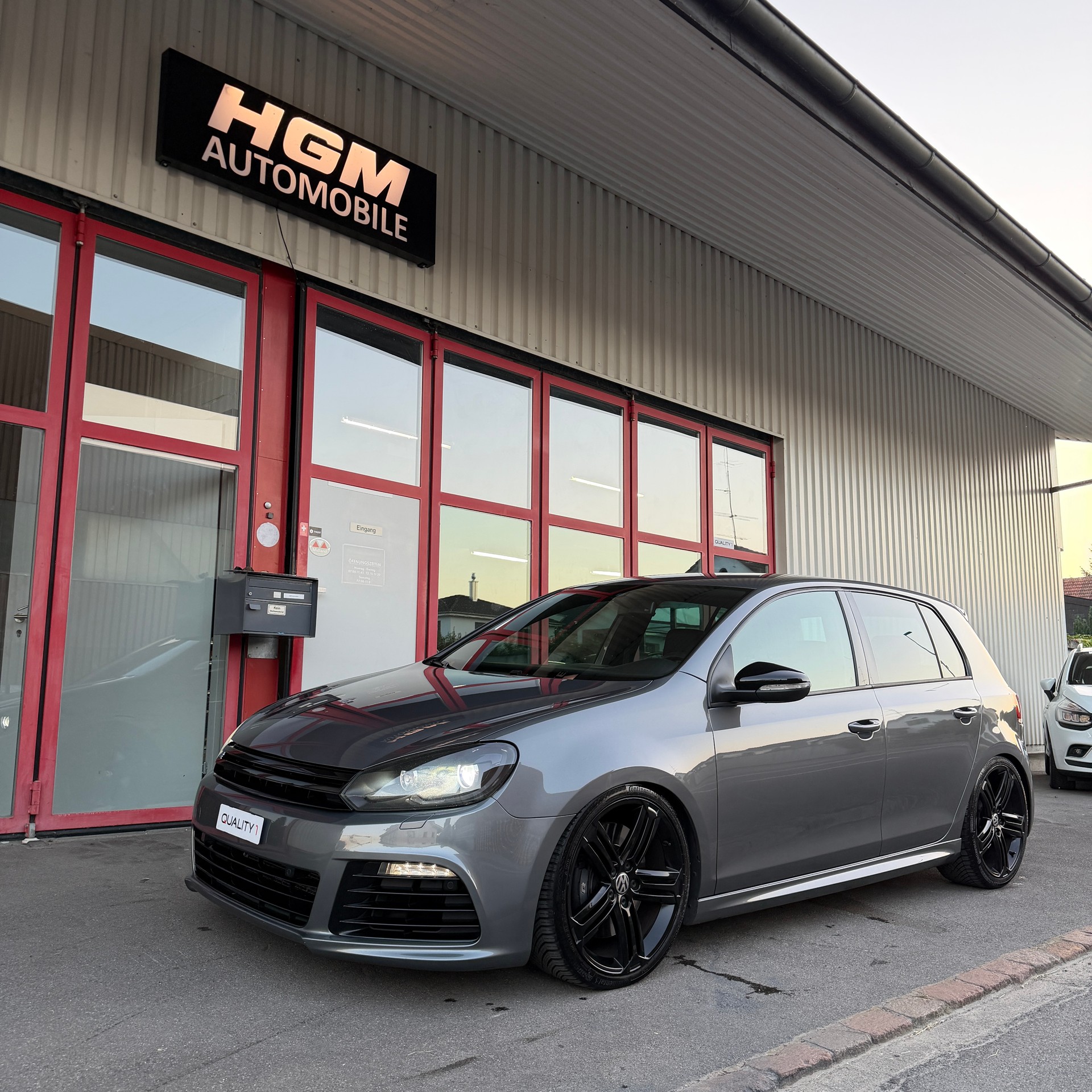 VW Golf 2.0 TSI R Team 4Motion DSG-image-0