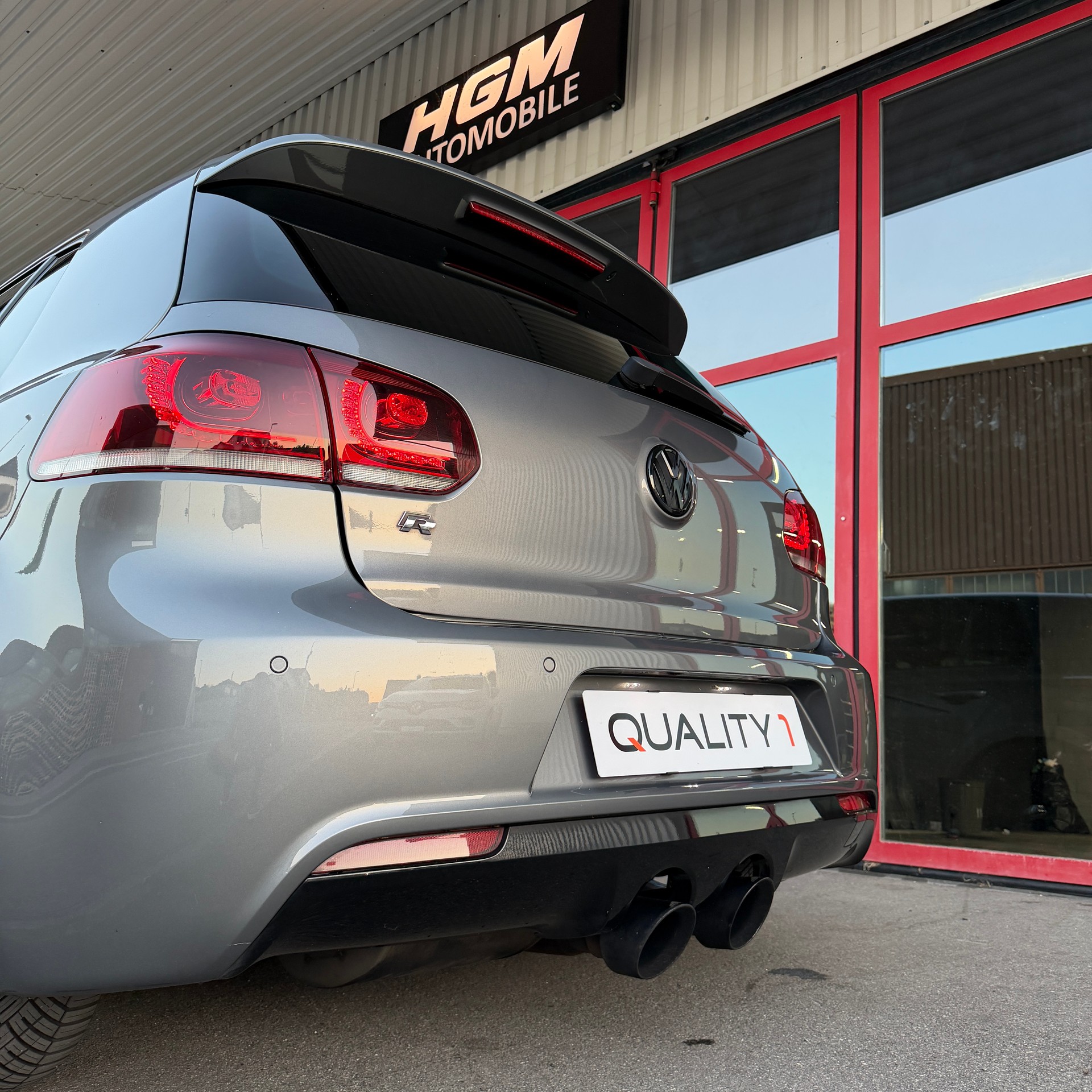 VW Golf 2.0 TSI R Team 4Motion DSG-image-6