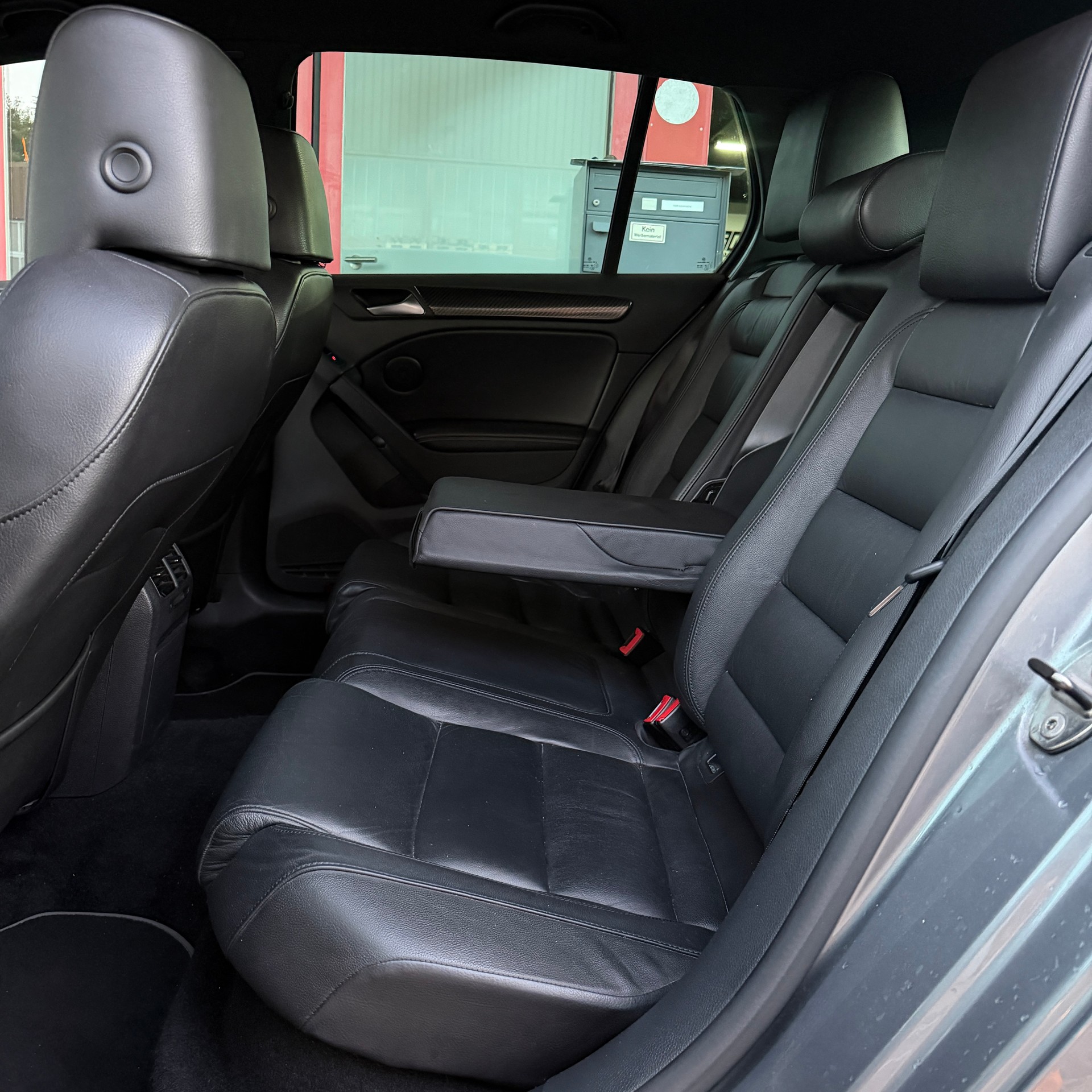 VW Golf 2.0 TSI R Team 4Motion DSG-image-12