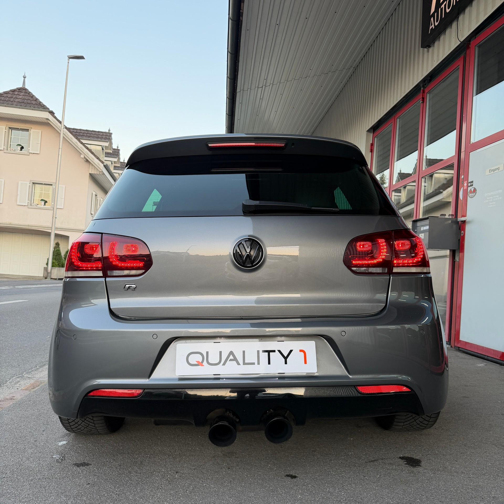 VW Golf 2.0 TSI R Team 4Motion DSG-image-7