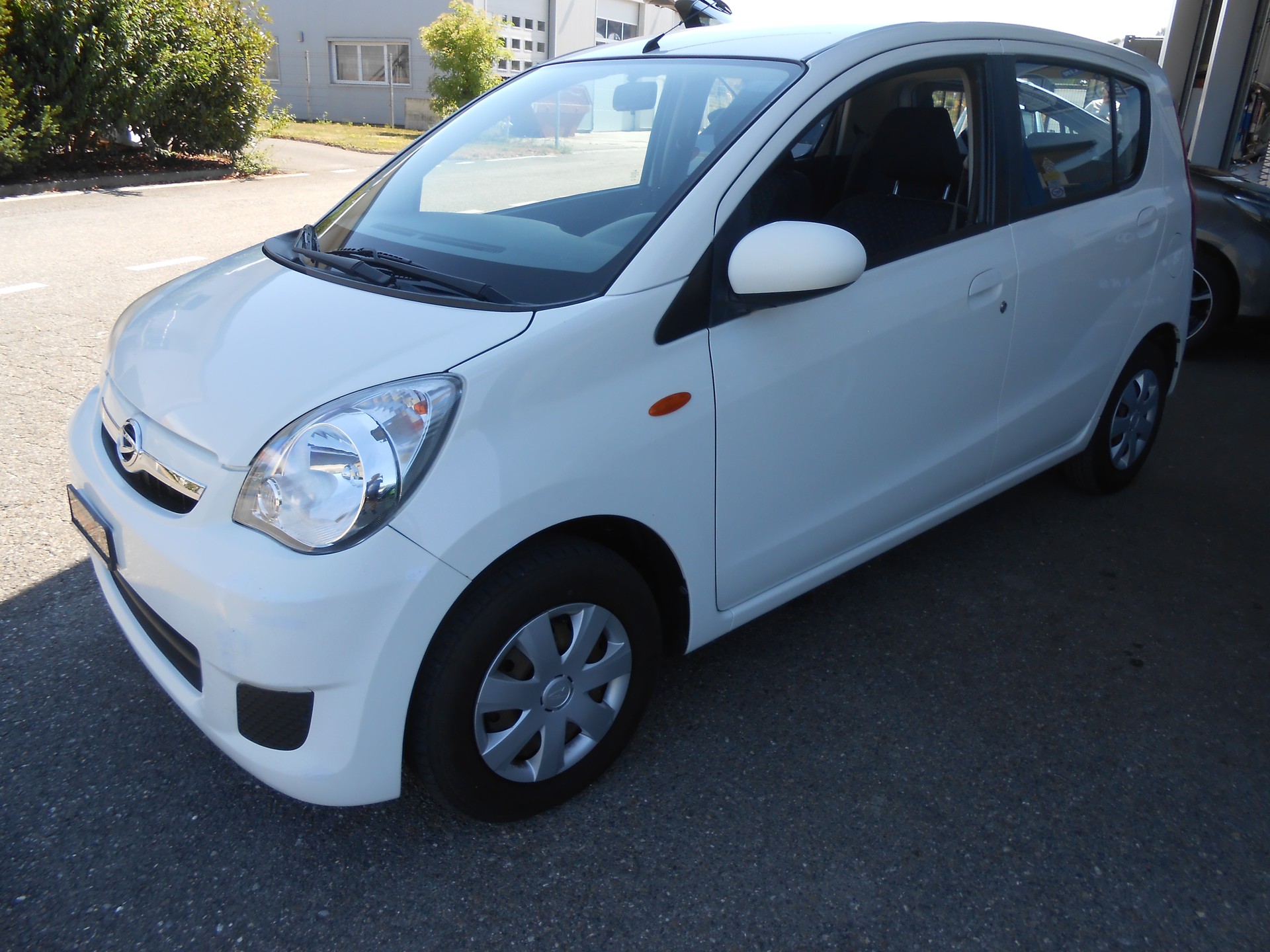 DAIHATSU Cuore 1.0-image-0