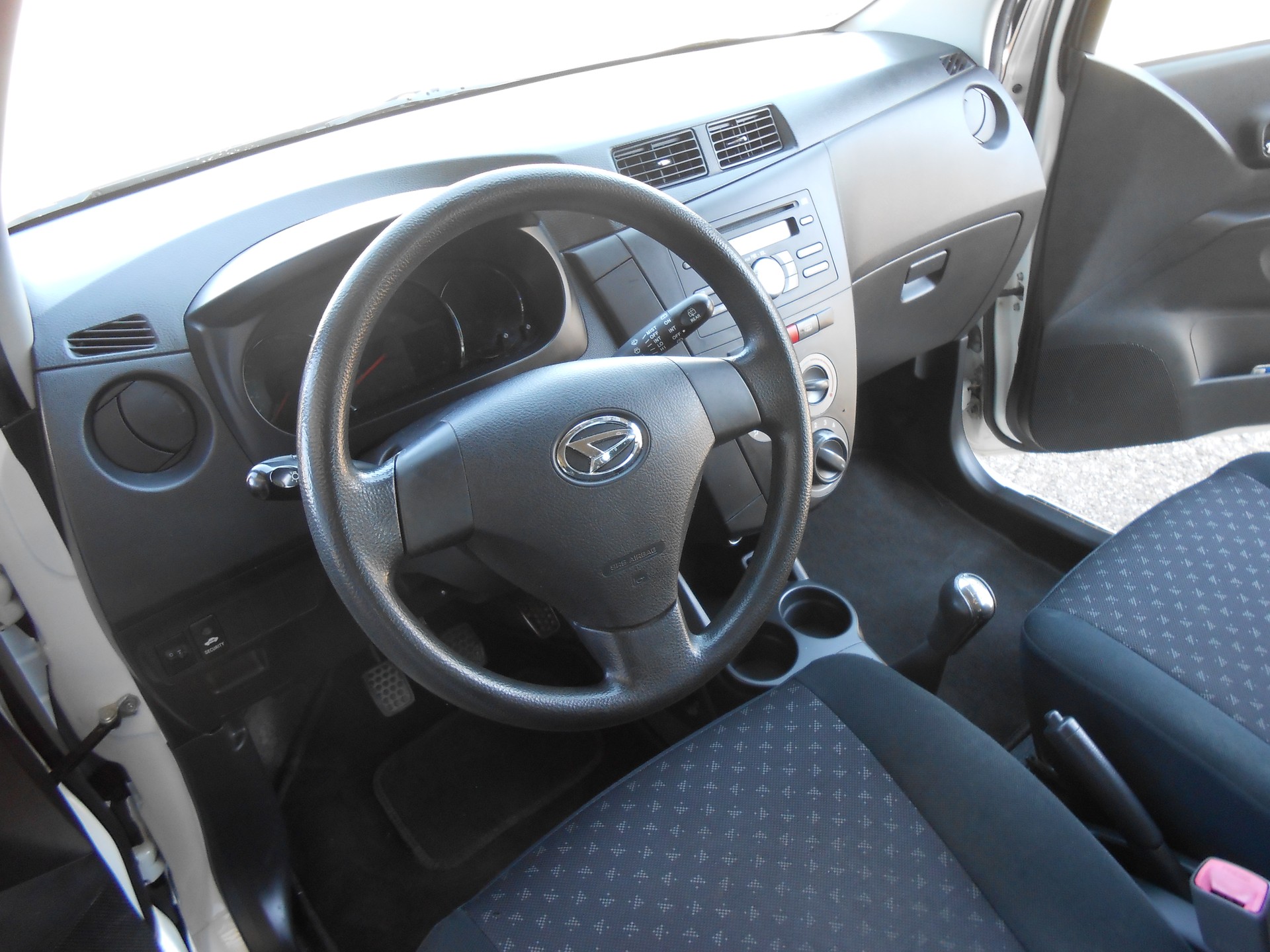 DAIHATSU Cuore 1.0-image-11