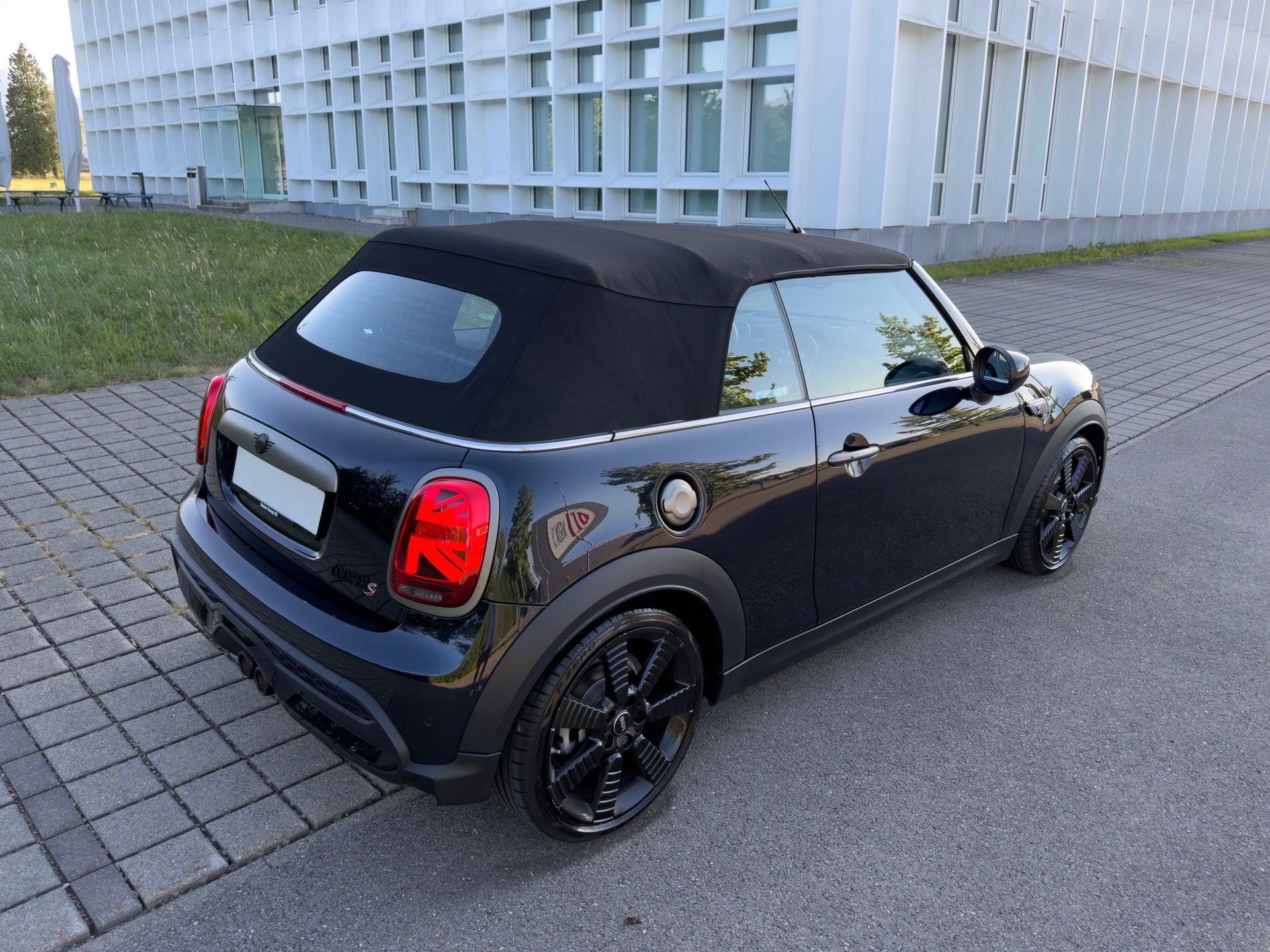 MINI Cooper S Cabriolet Resolute Edition DKG-image-2