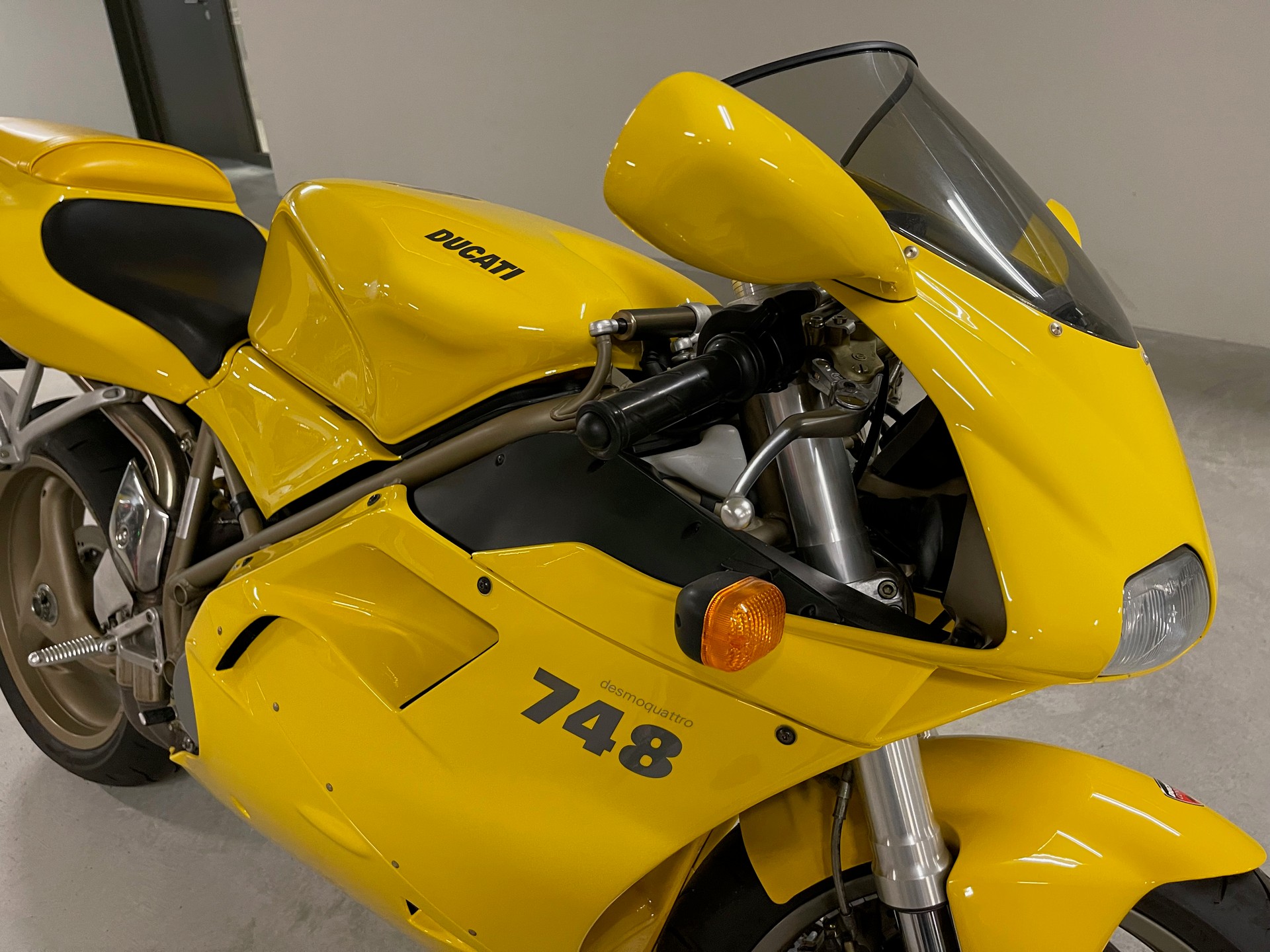 DUCATI 748 Biposto I.E.-image-12