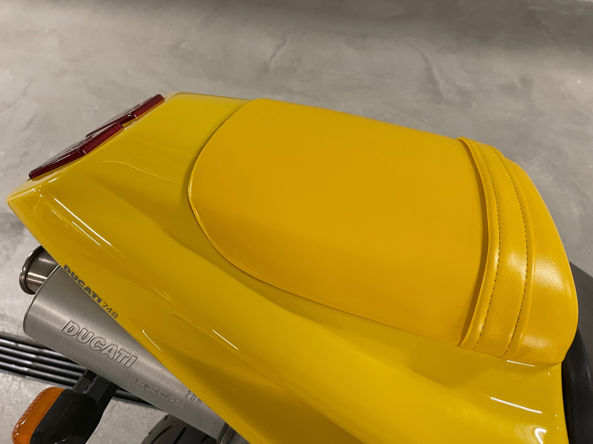 DUCATI 748 Biposto I.E.-image-11