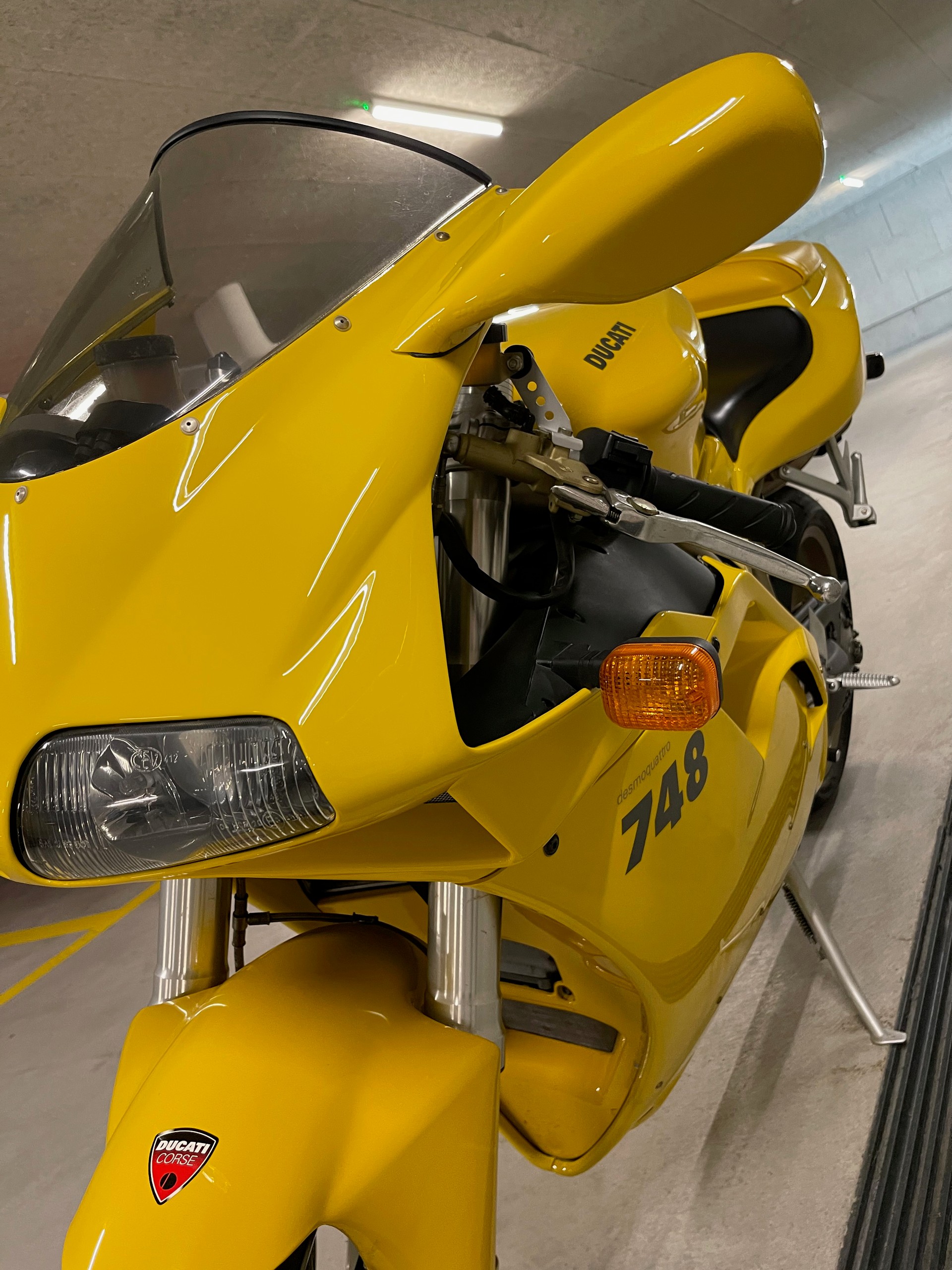 DUCATI 748 Biposto I.E.-image-2