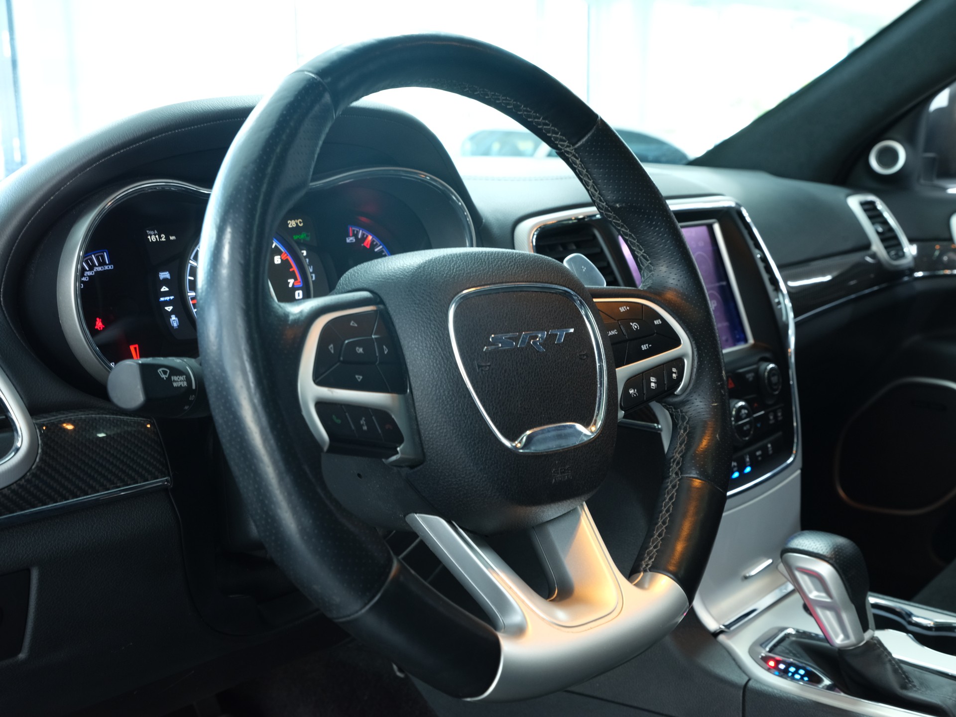 JEEP Grand Cherokee 6.4 V8 HEMI SRT8 Automatic *Sportabgassanlage* *Head up Display* *Carplay*-image-15