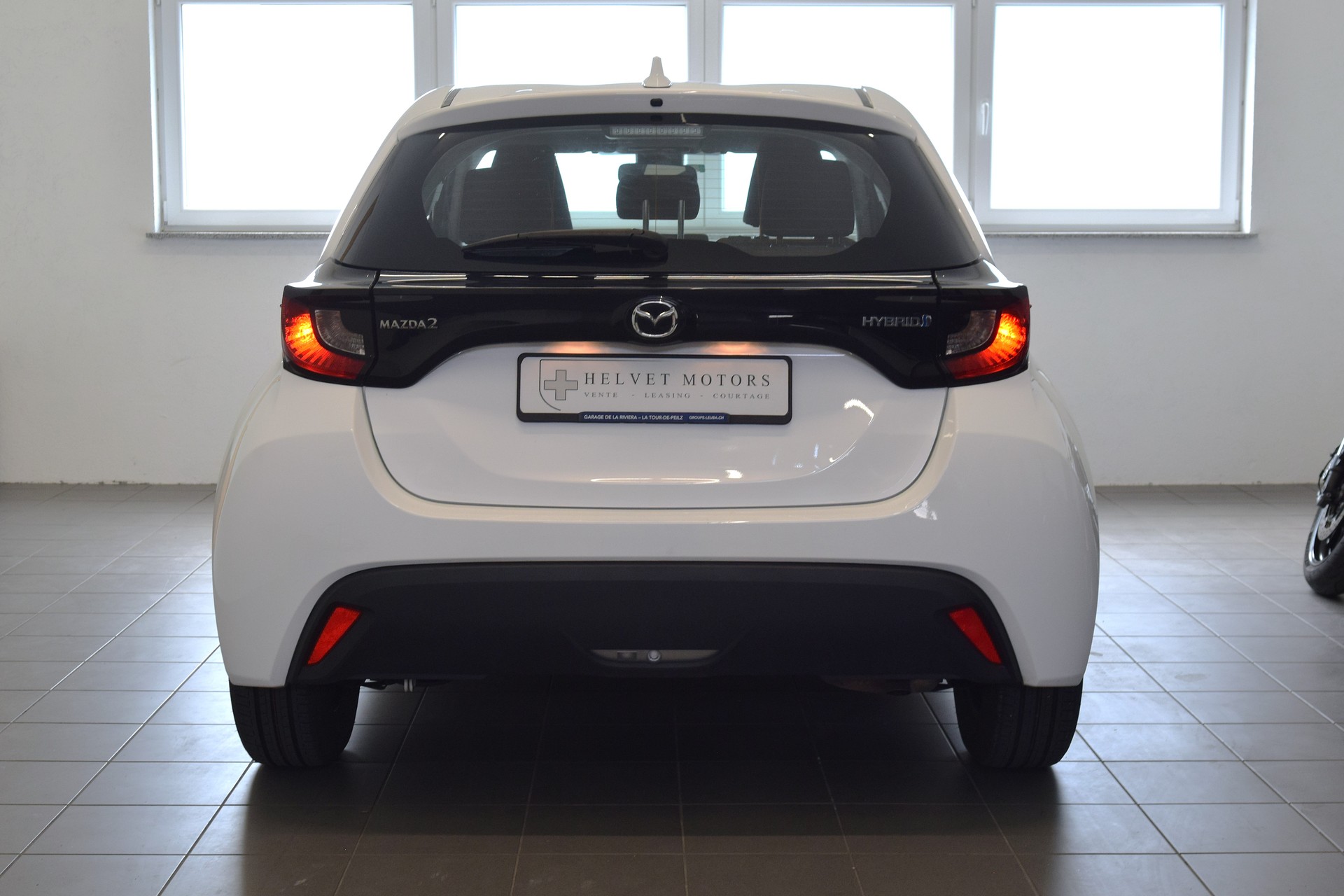 MAZDA 2 Hybrid Pure-image-4