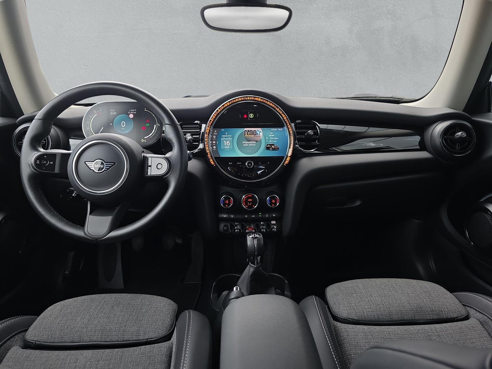 MINI Cooper F56 1.5i (CH)-image-16