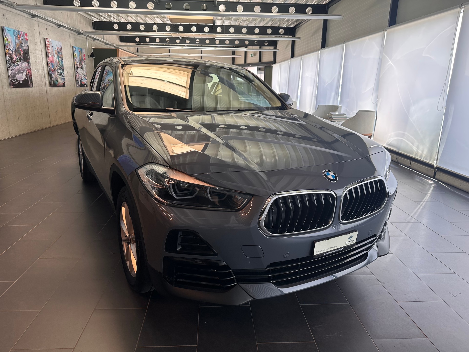 BMW X2 20i xDrive-image-2