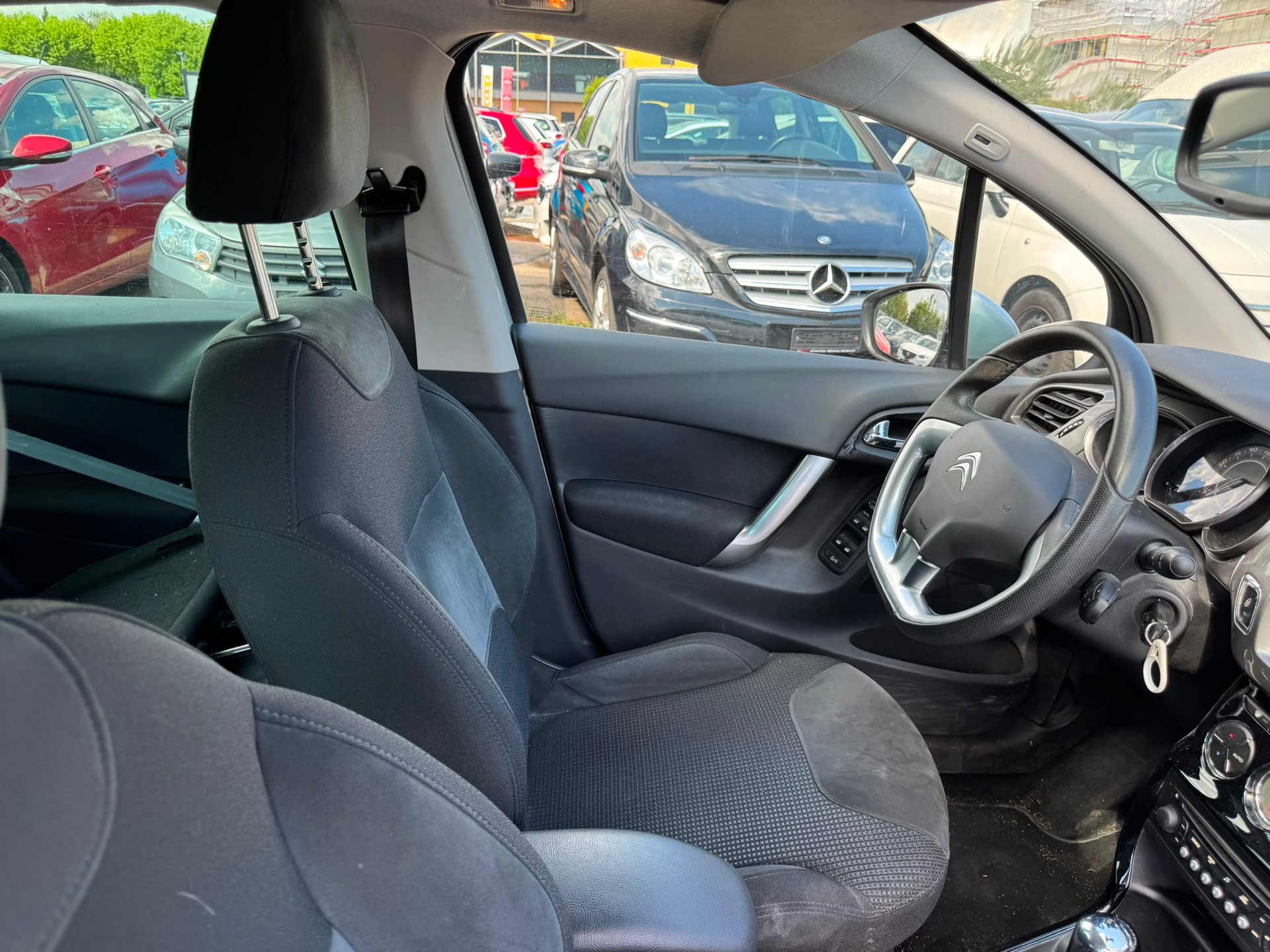 CITROEN C3 1.6i 16V Exclusive Automatic-image-7