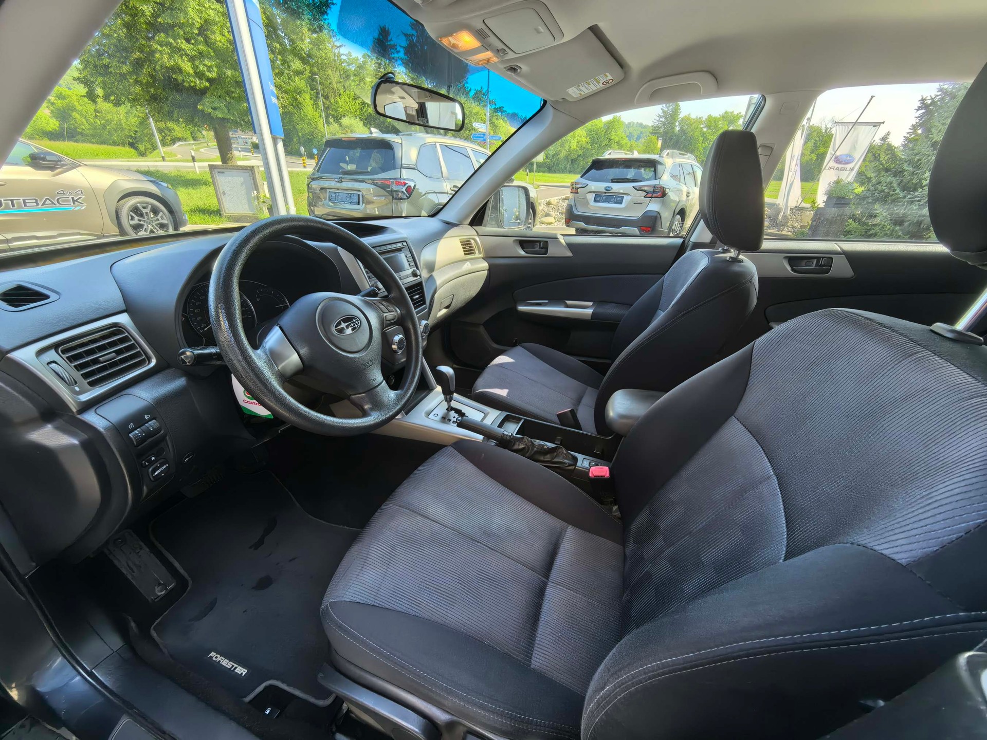 SUBARU Forester 2.0X Swiss Automatic-image-6