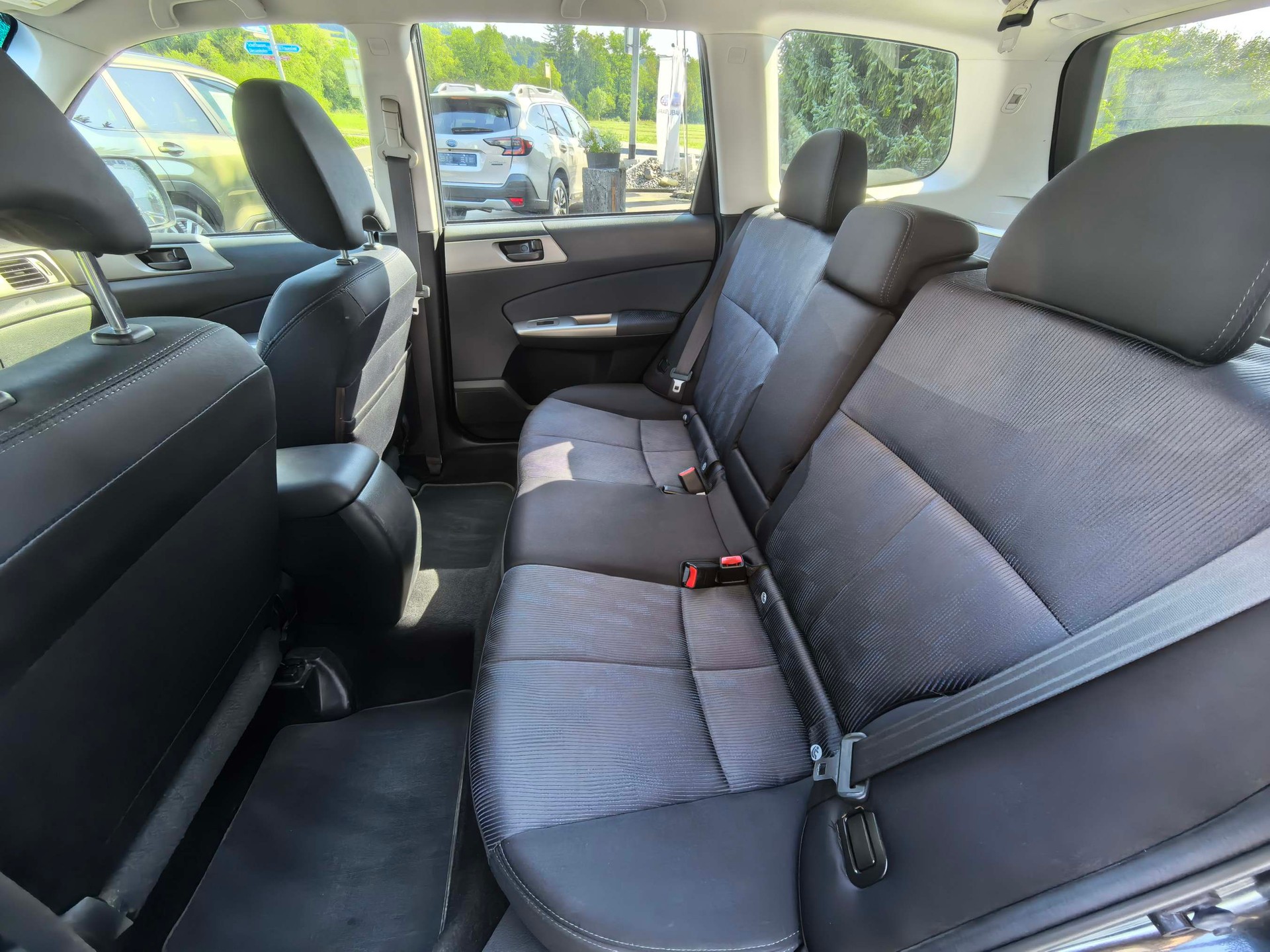 SUBARU Forester 2.0X Swiss Automatic-image-7