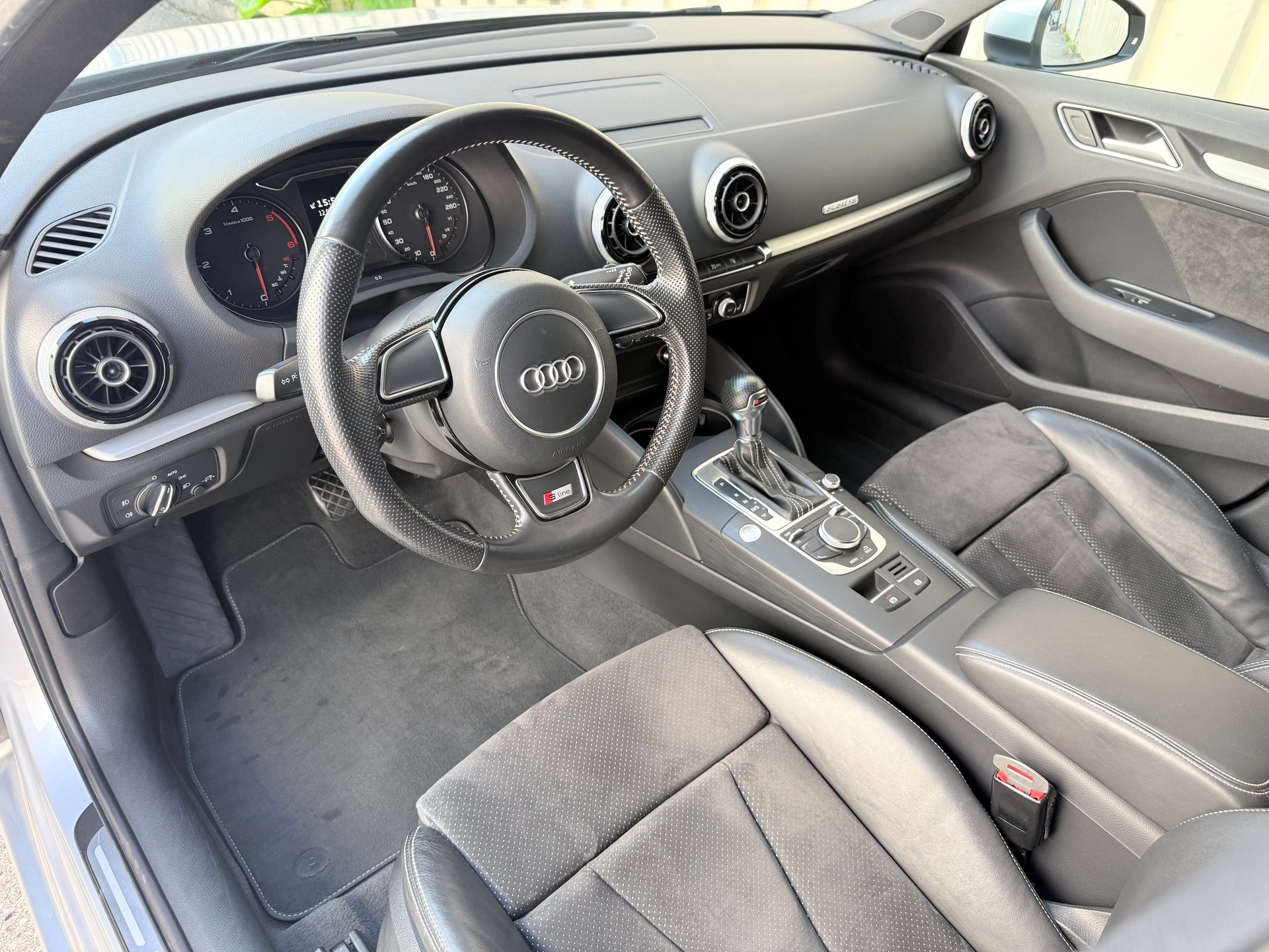 AUDI 2.0 TDI 184 Ambition qu. S-Tr.-image-6