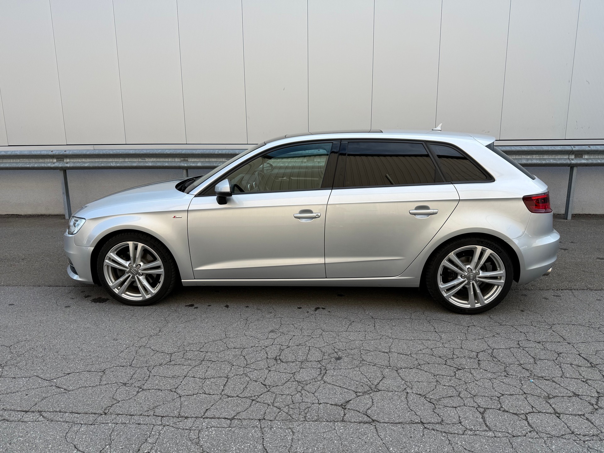 AUDI 2.0 TDI 184 Ambition qu. S-Tr.-image-3