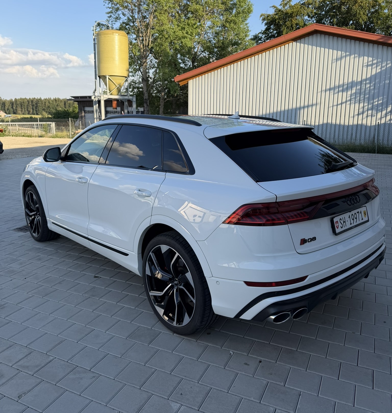 AUDI 4.0 V8 TDI quattro T-Tronic-image-1