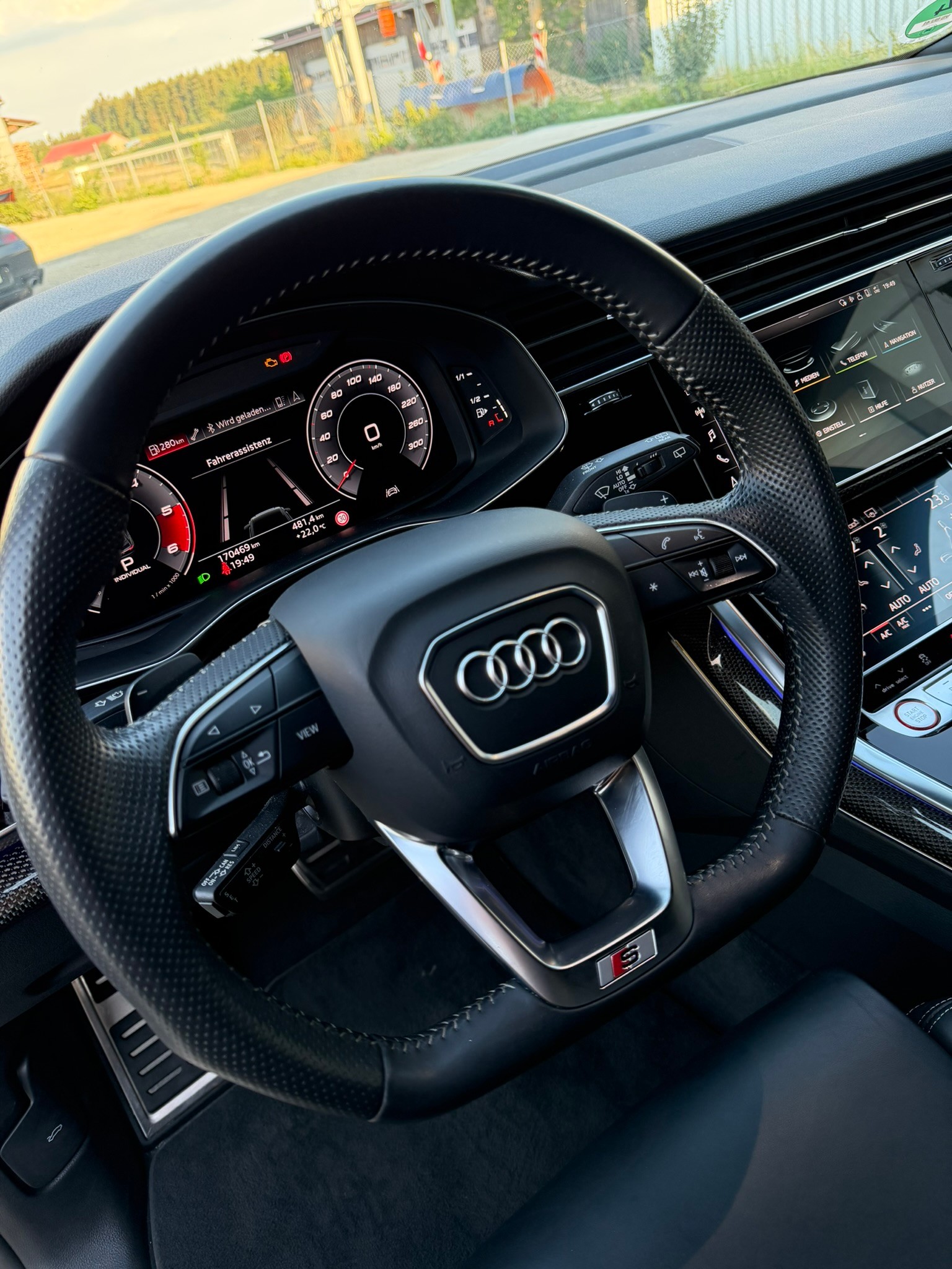 AUDI 4.0 V8 TDI quattro T-Tronic-image-8