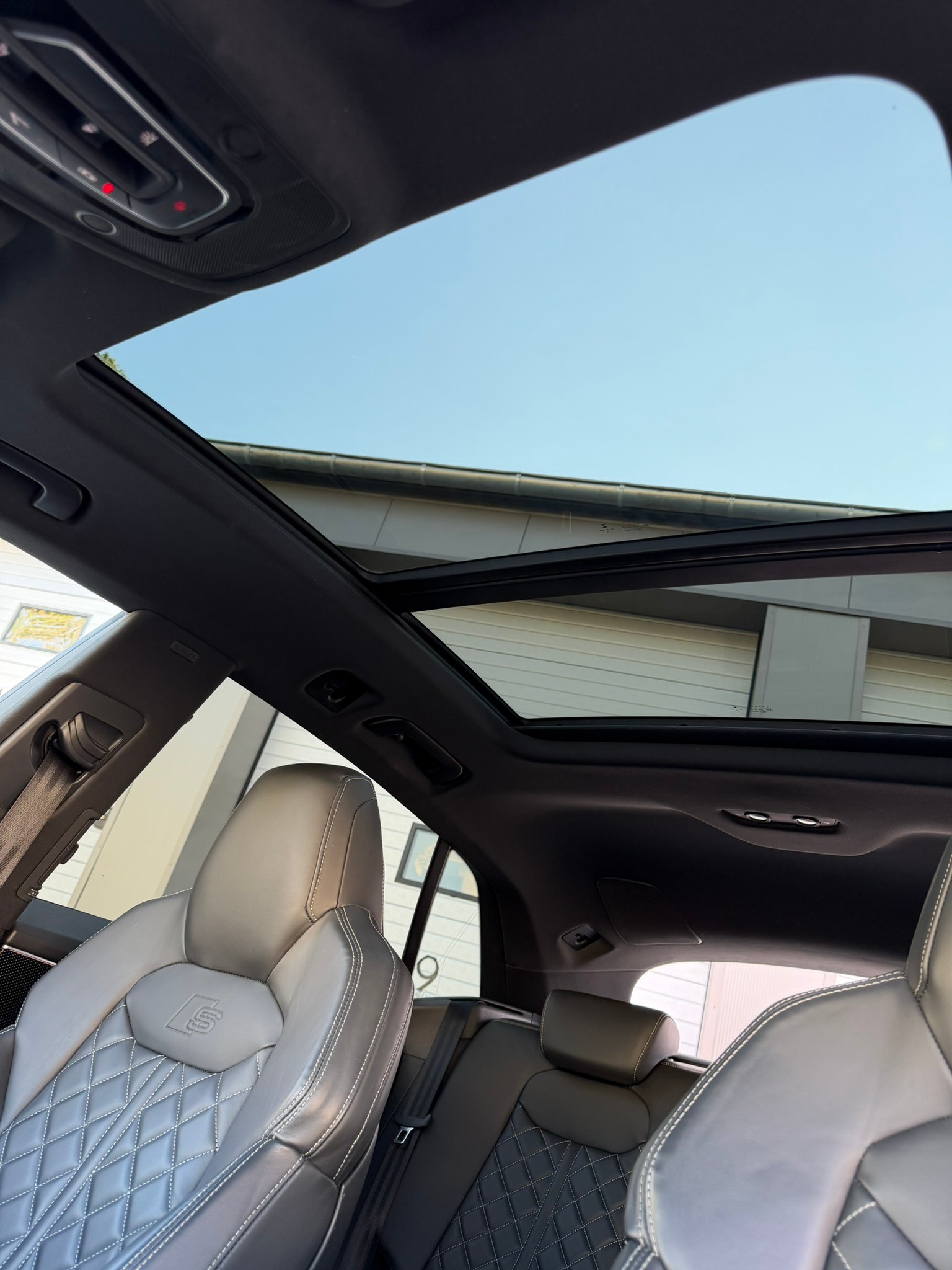 AUDI 4.0 V8 TDI quattro T-Tronic-image-5