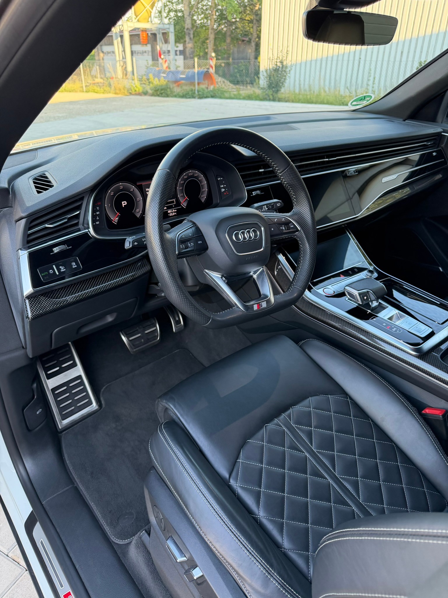 AUDI 4.0 V8 TDI quattro T-Tronic-image-2