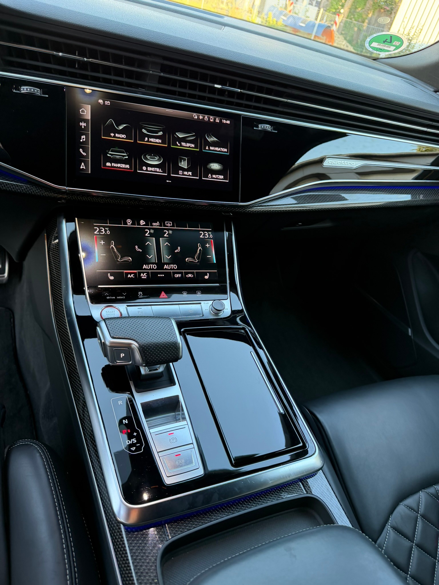 AUDI 4.0 V8 TDI quattro T-Tronic-image-4