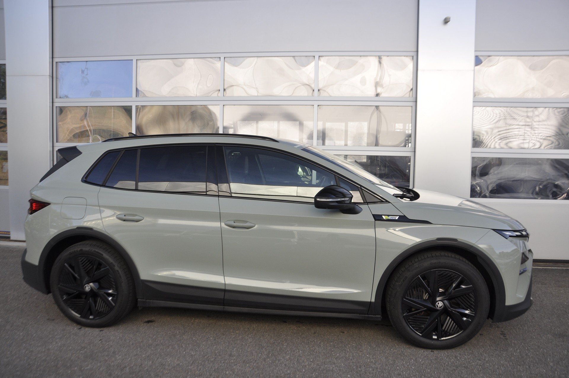SKODA Elroq RS 4x4 I Anhängerkupplung-image-2