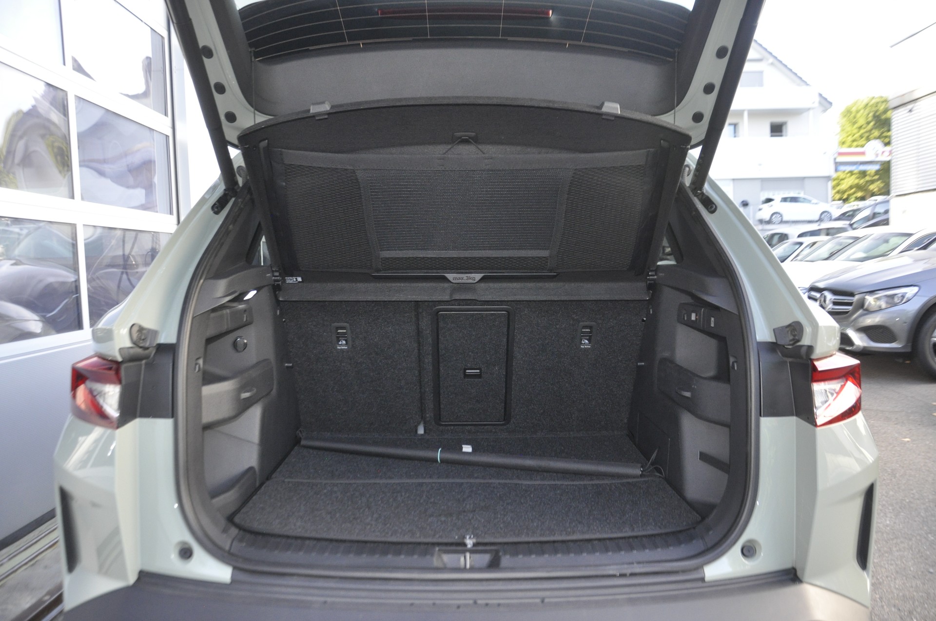 SKODA Elroq RS 4x4 I Anhängerkupplung-image-12