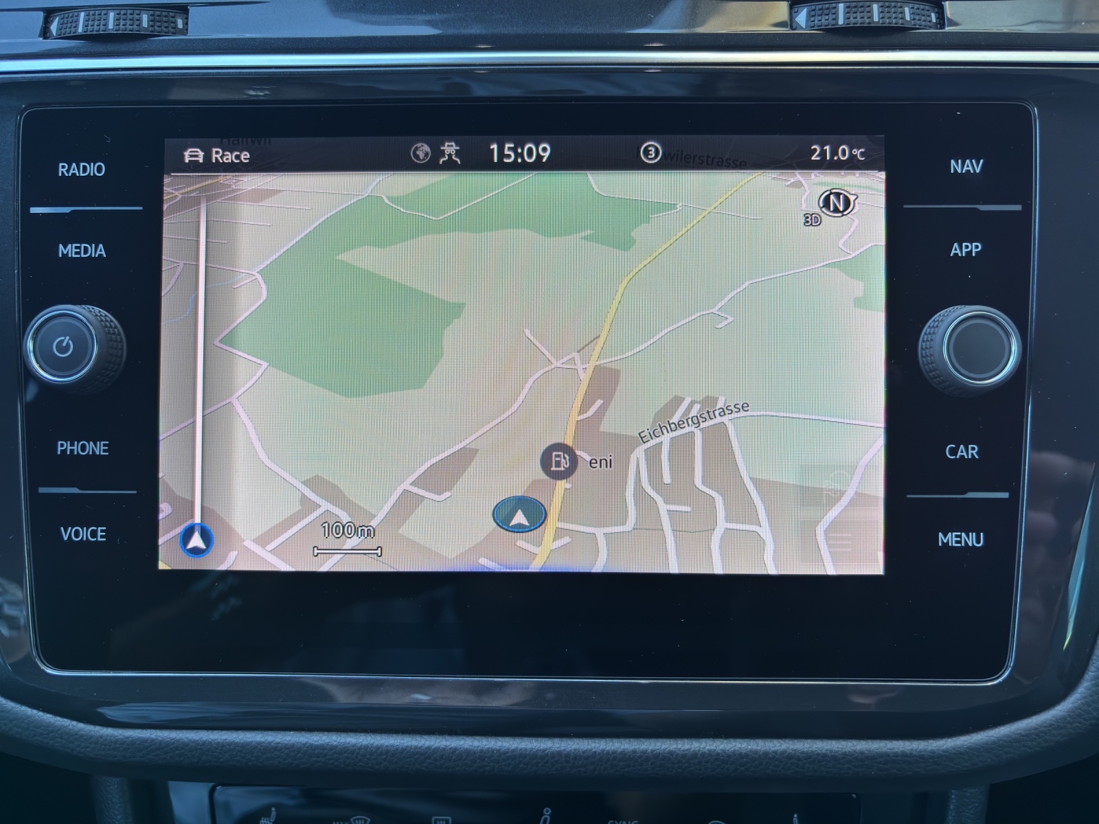 VW Tiguan 2.0TSI R 4Motion DSG mit AHK & Winterreifen-image-24