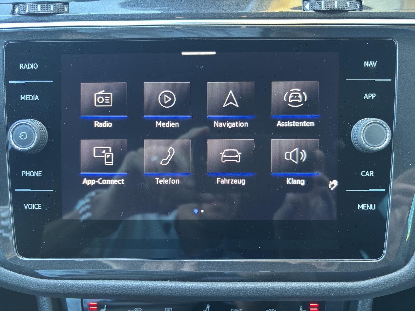 VW Tiguan 2.0TSI R 4Motion DSG mit AHK & Winterreifen-image-17