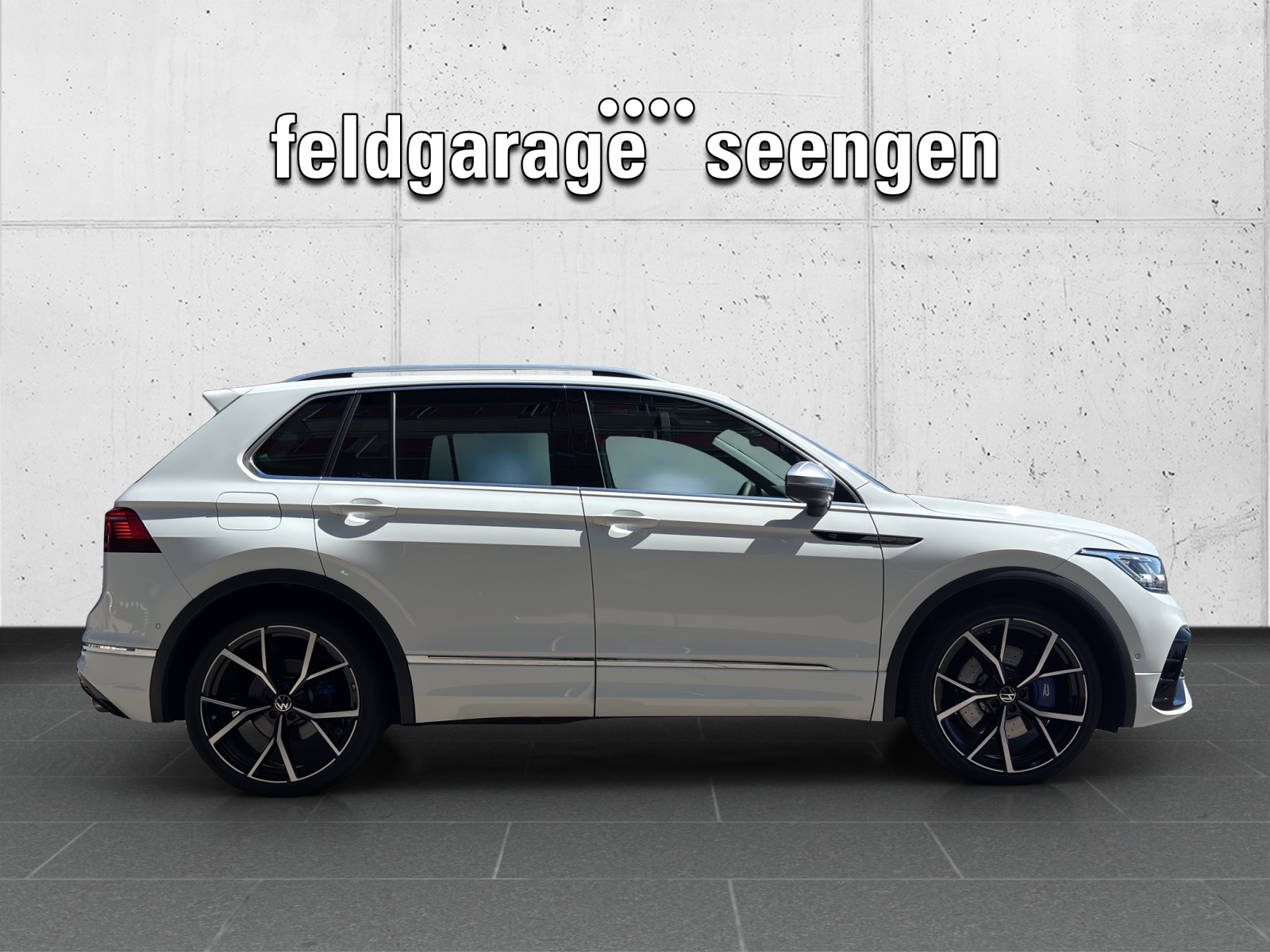 VW Tiguan 2.0TSI R 4Motion DSG mit AHK & Winterreifen-showroom-element-3