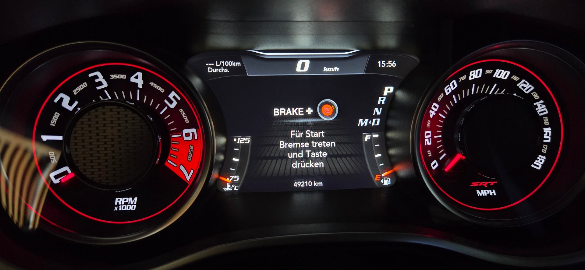 DODGE Challenger SRT 392 6.4 V8 HEMI-image-5