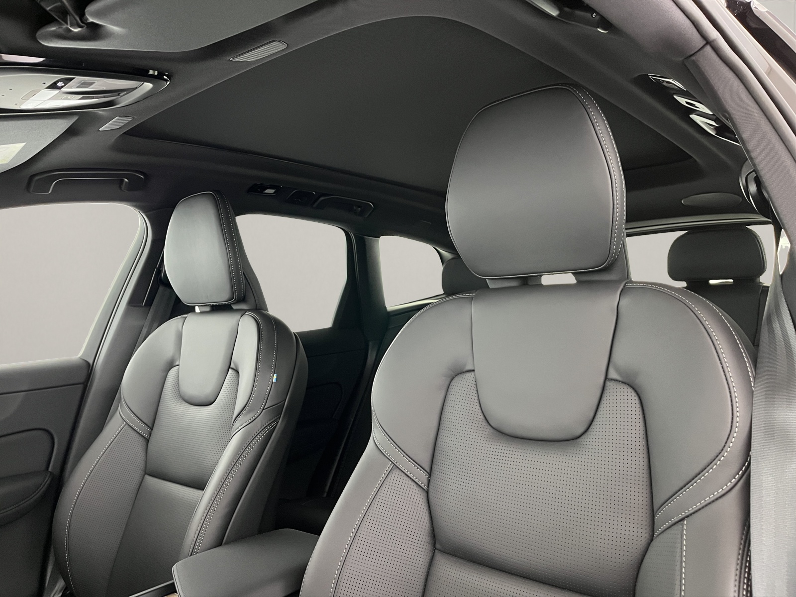 VOLVO XC60 2.0 T8 TE Ultra Bright eAWD-image-10