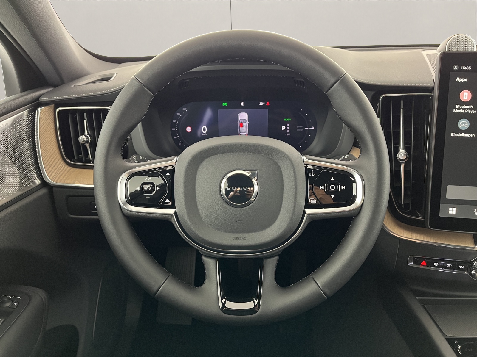 VOLVO XC60 2.0 T8 TE Ultra Bright eAWD-image-13