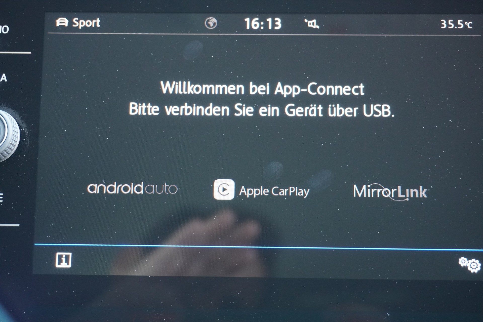 VW Golf 1.5 TSI EVO Edition 45 DSG-image-19