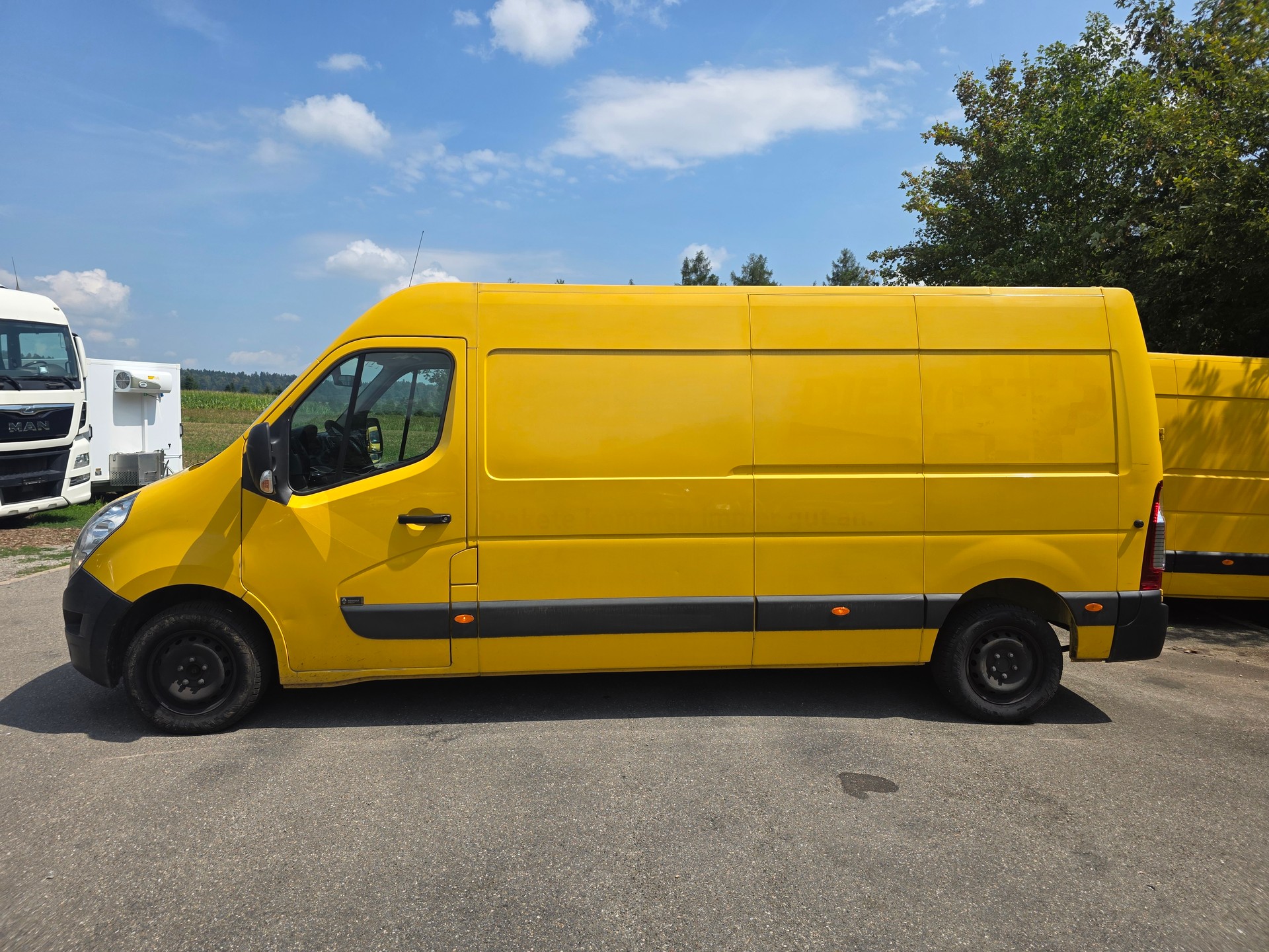 RENAULT Master T35 2.3dCi 130 L3H2-image-2