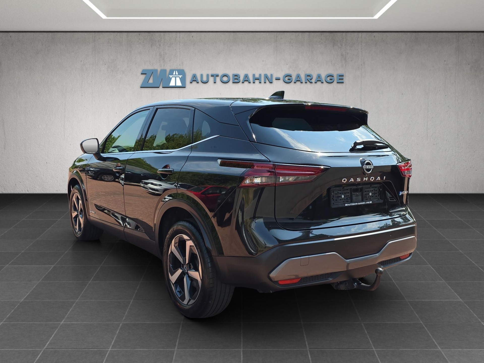 NISSAN Qashqai 1.5 VC-T N-Connecta-image-2