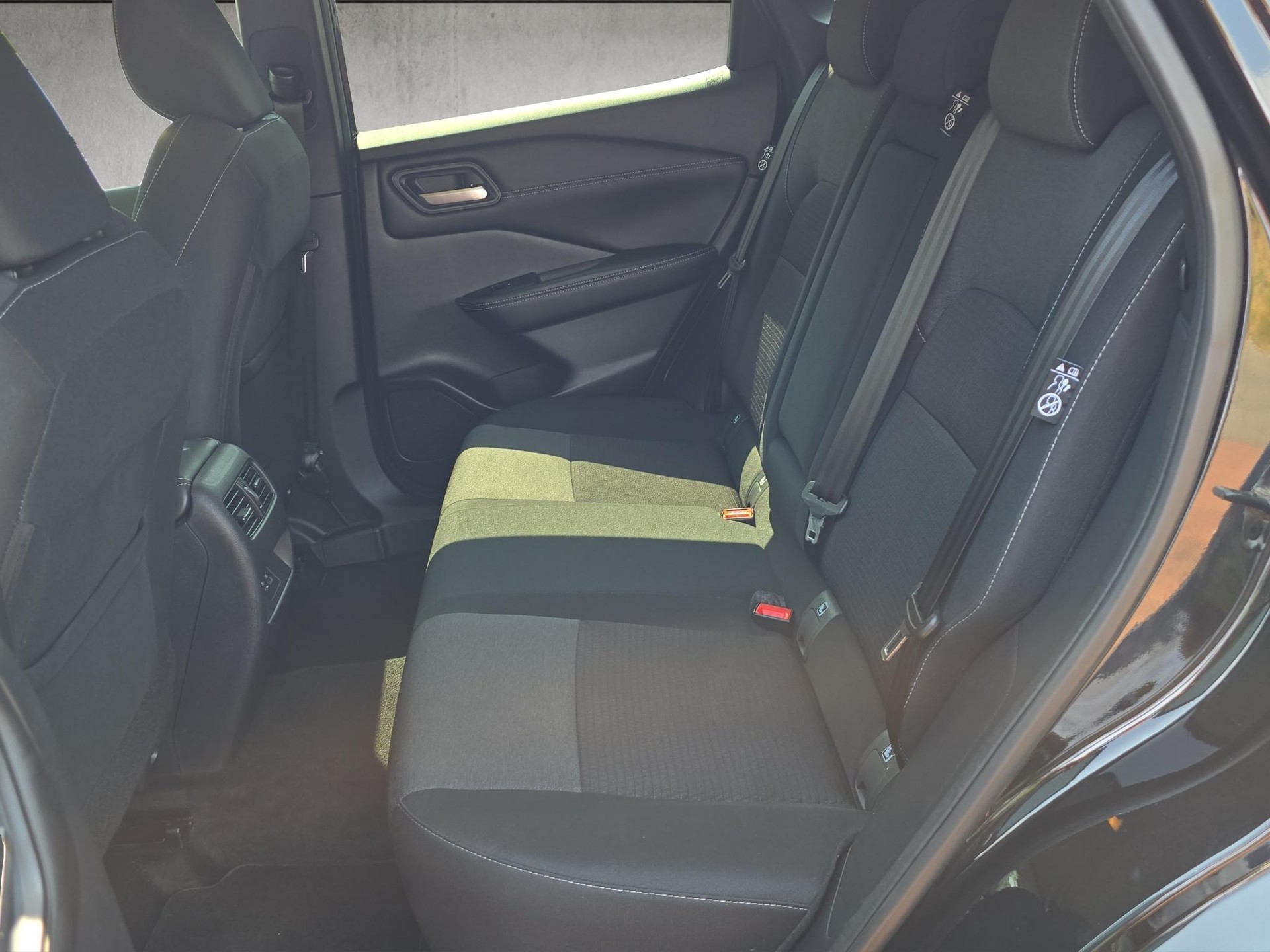 NISSAN Qashqai 1.5 VC-T N-Connecta-image-11