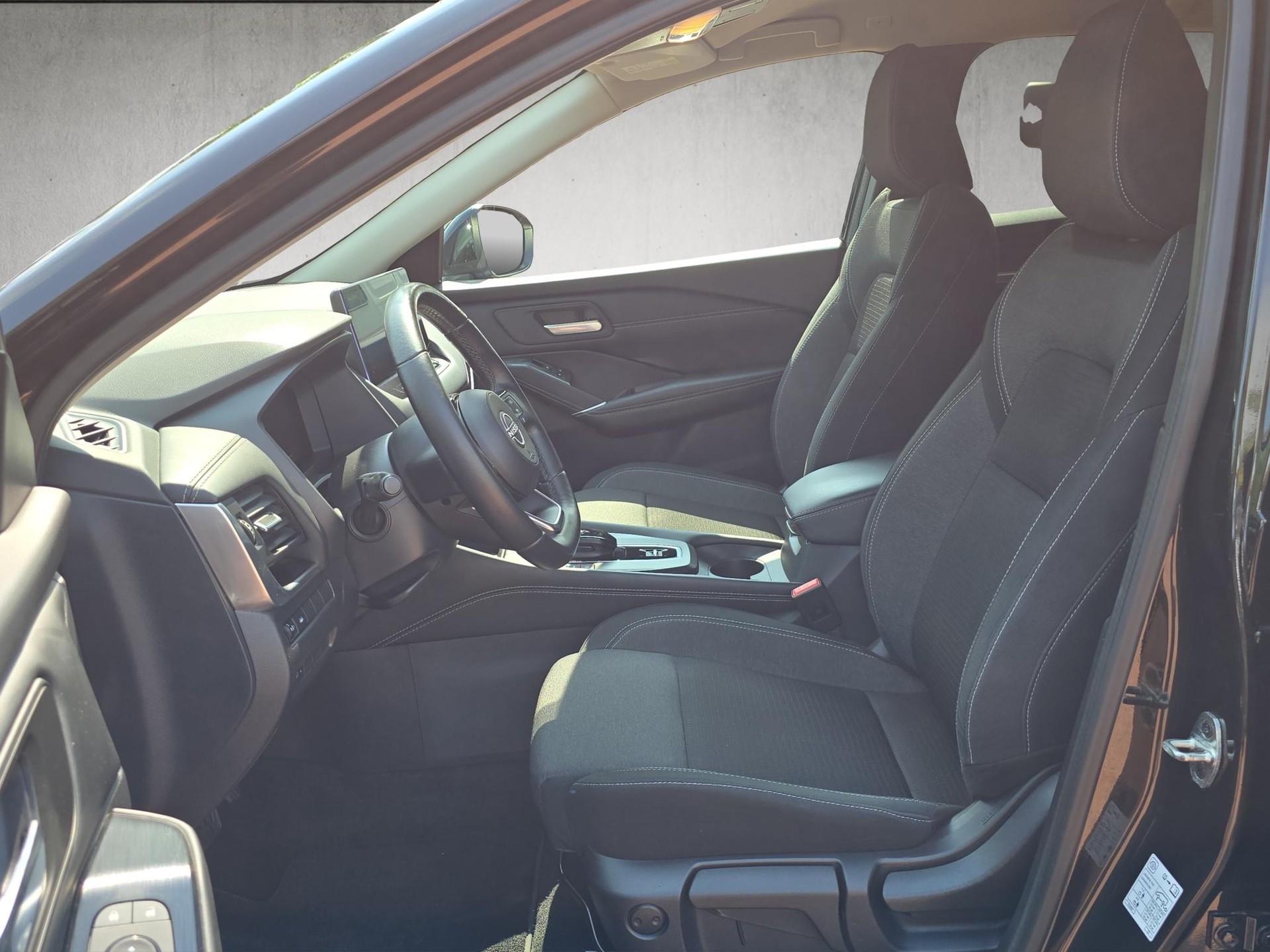 NISSAN Qashqai 1.5 VC-T N-Connecta-image-8