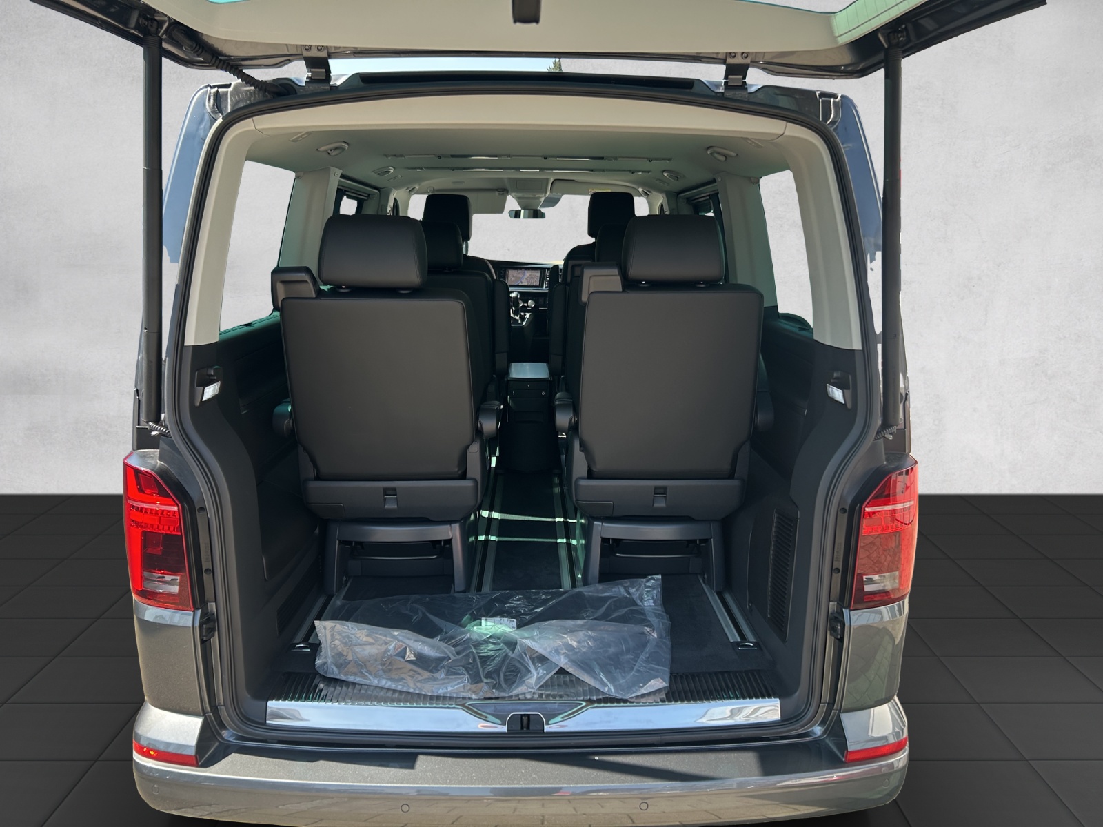 VW T6.1 Multivan 2.0 Bi-TDI Generation Six-image-9