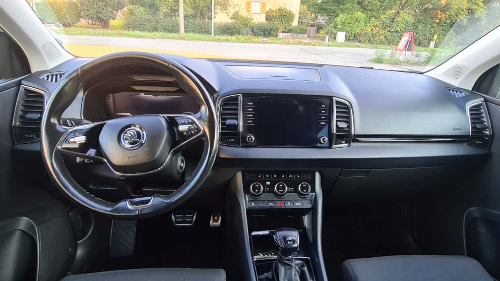 SKODA Karoq 2.0 TDI CR Scout 4x4 DSG ** Gr-Navi ** RF-Kamera ** Anh-Kupplung ** Totwinkel-Assist ** Frisch Ab MFK & Service **-image-9