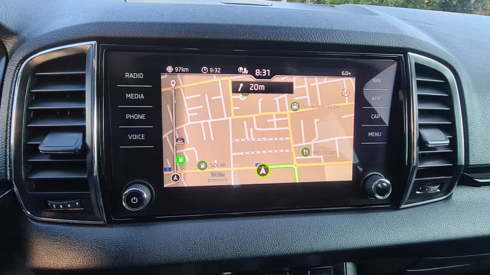 SKODA Karoq 2.0 TDI CR Scout 4x4 DSG ** Gr-Navi ** RF-Kamera ** Anh-Kupplung ** Totwinkel-Assist ** Frisch Ab MFK & Service **-image-7