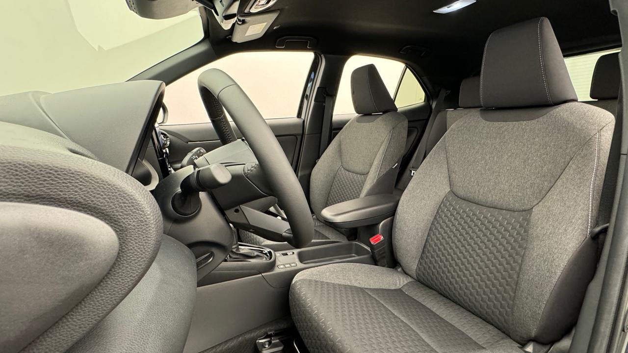TOYOTA Yaris Cross 1.5 Style e-CVT-image-4