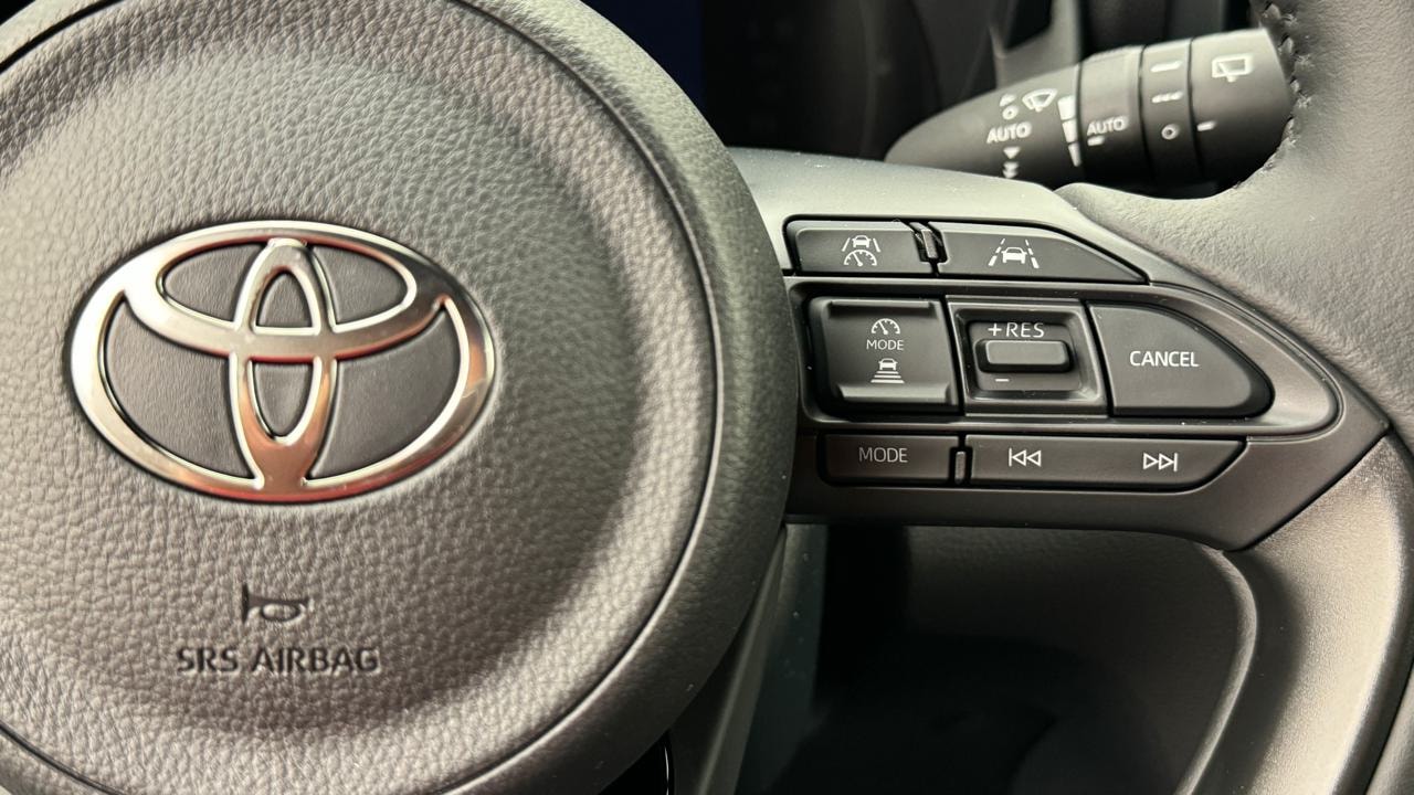 TOYOTA Yaris Cross 1.5 Style e-CVT-image-9