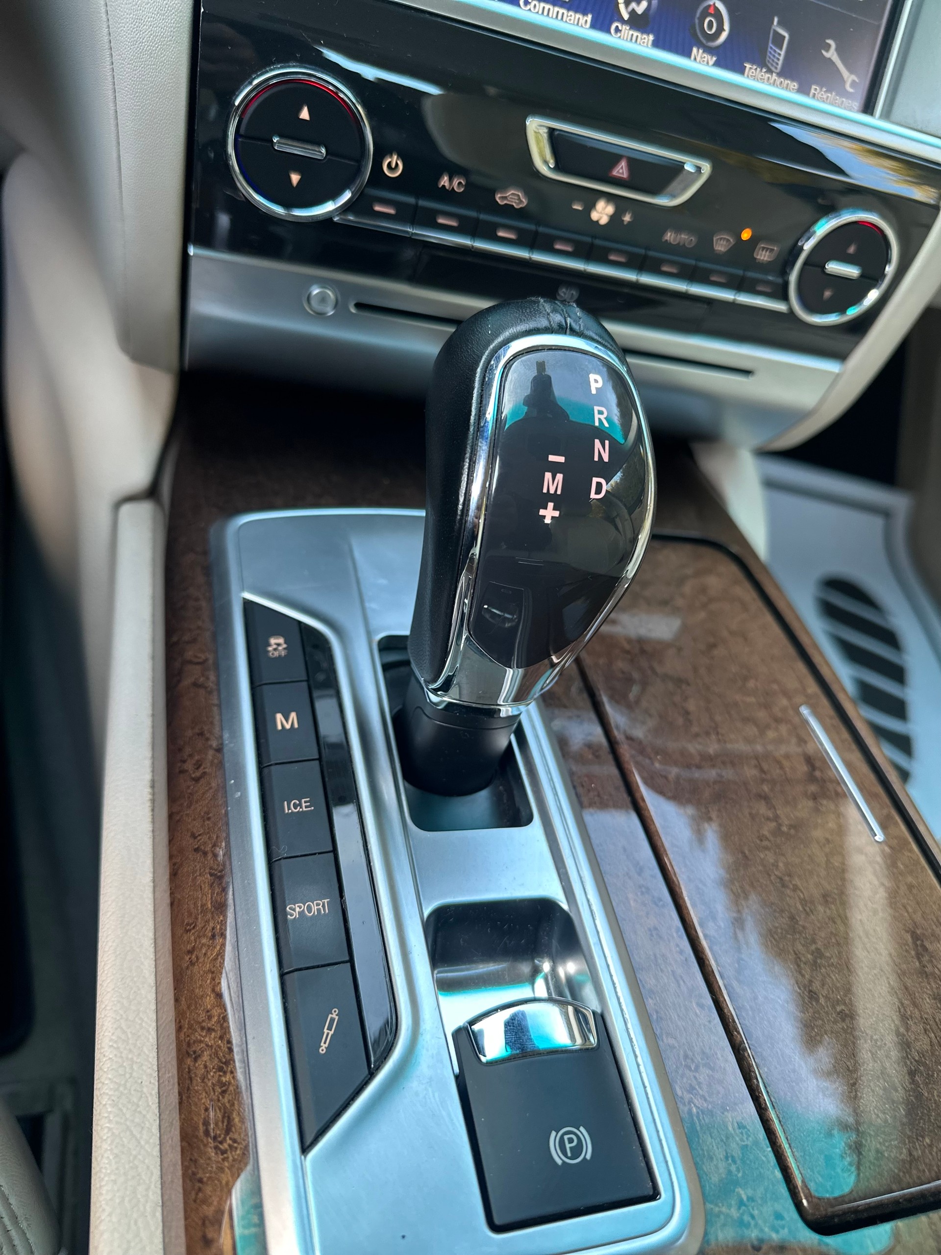 MASERATI Quattroporte 3.8 V8 DI Biturbo GTS Automatica-image-16