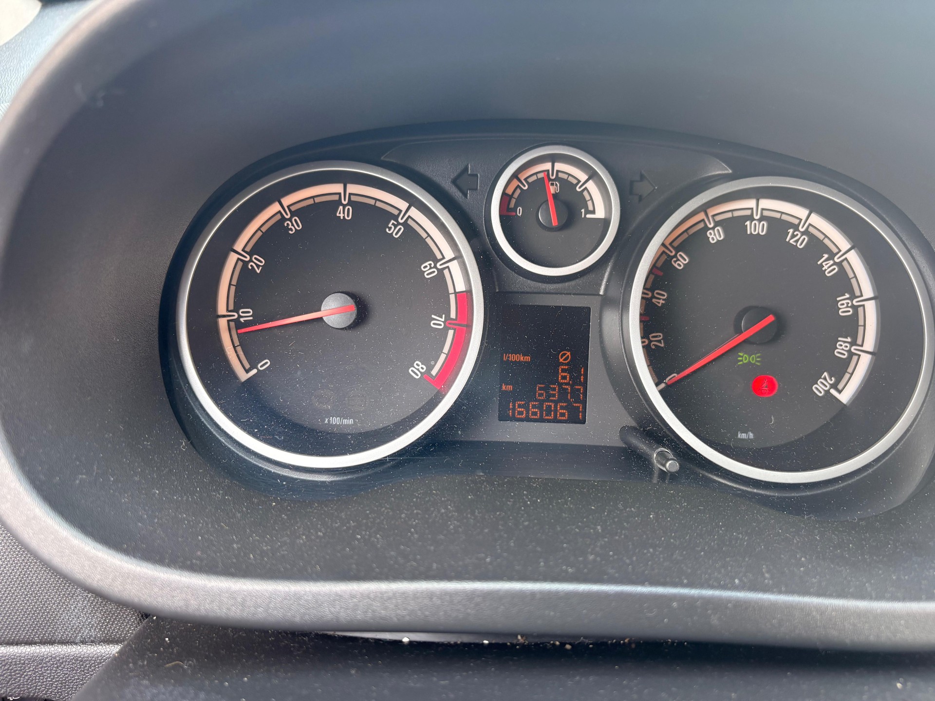 OPEL Corsa 1.4 TP Enjoy-image-8