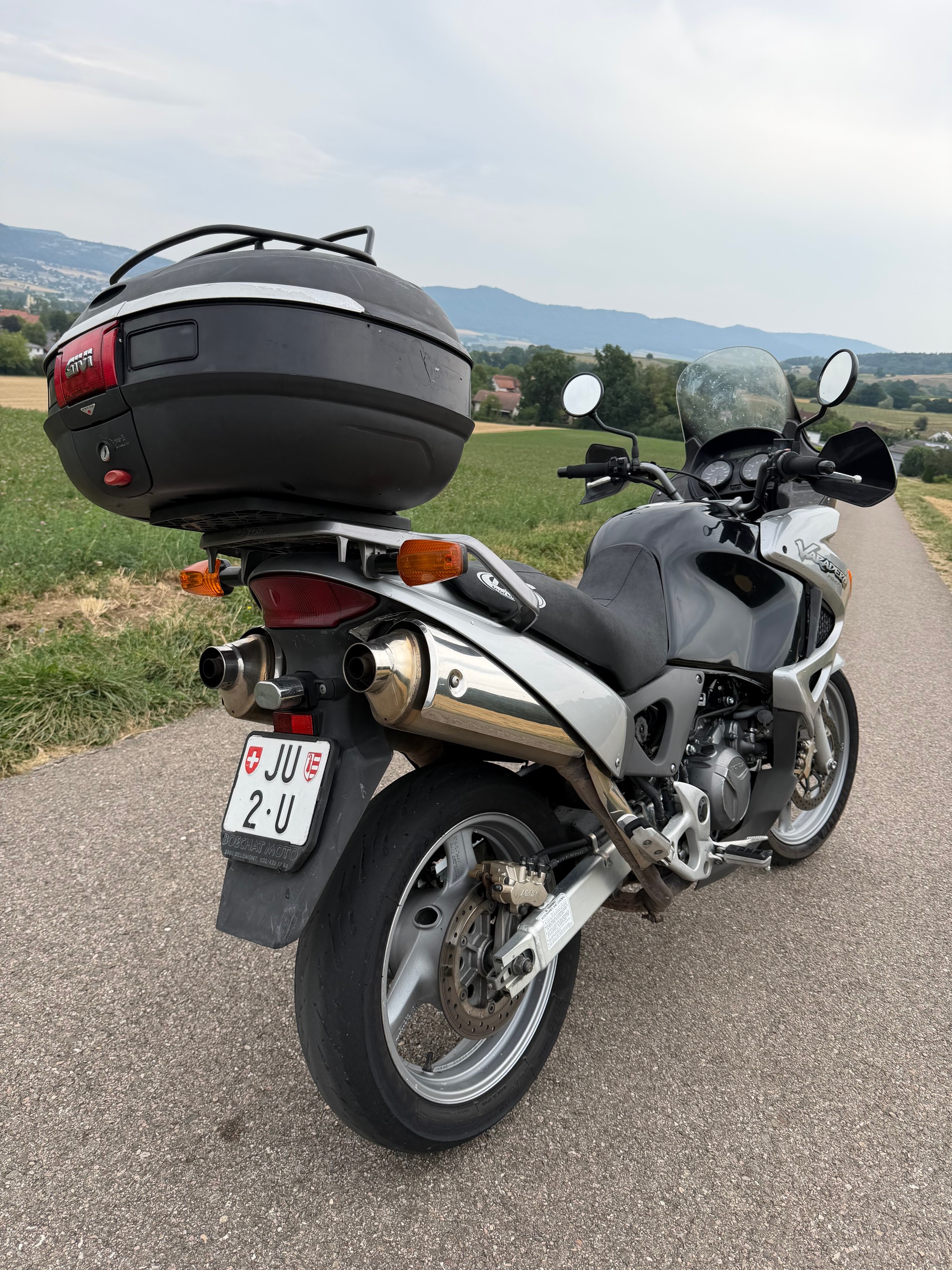 HONDA XL 1000 V Varadero-image-4