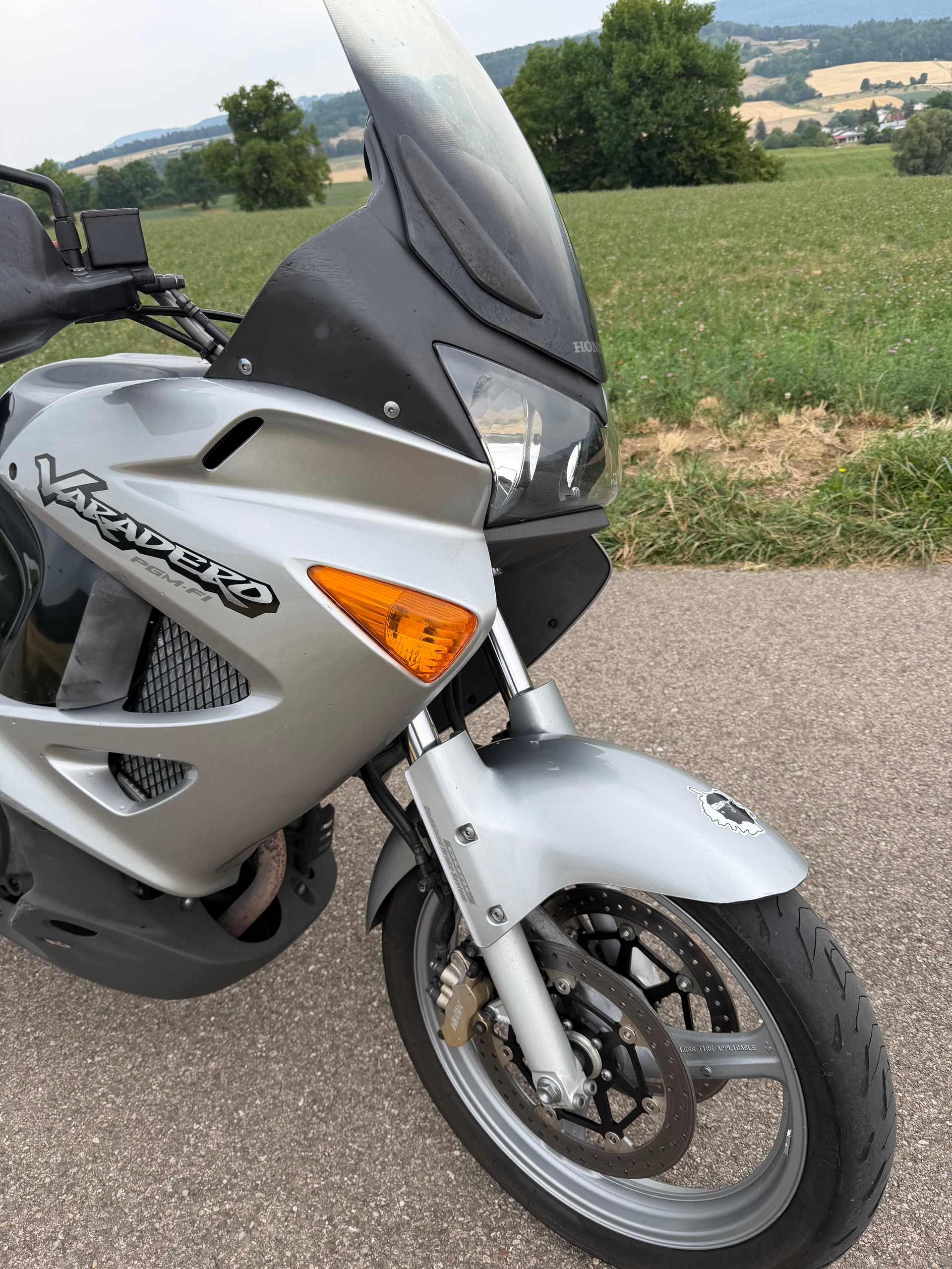 HONDA XL 1000 V Varadero-image-2